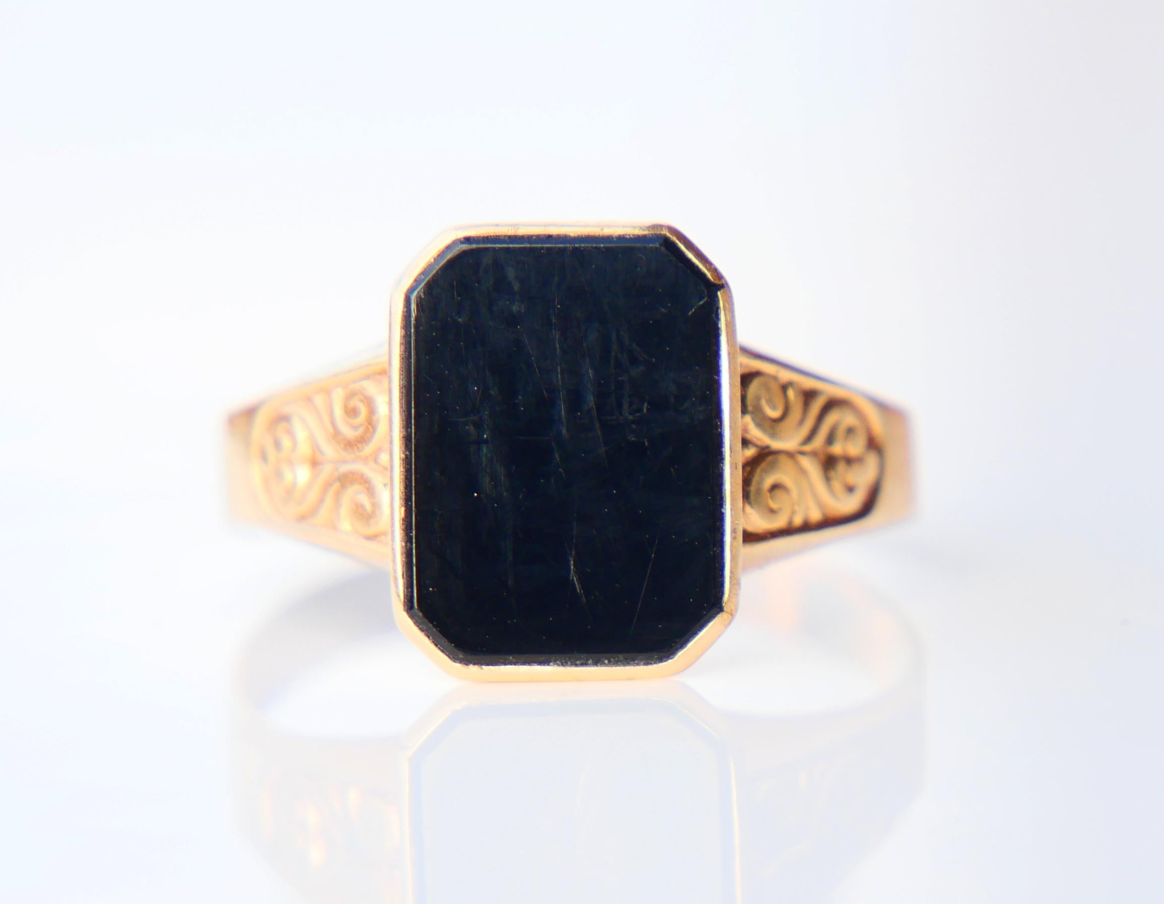 1957 Anello Signet da uomo Onice massiccio in oro 18 carati US8.5 / 2.38gr in vendita 4