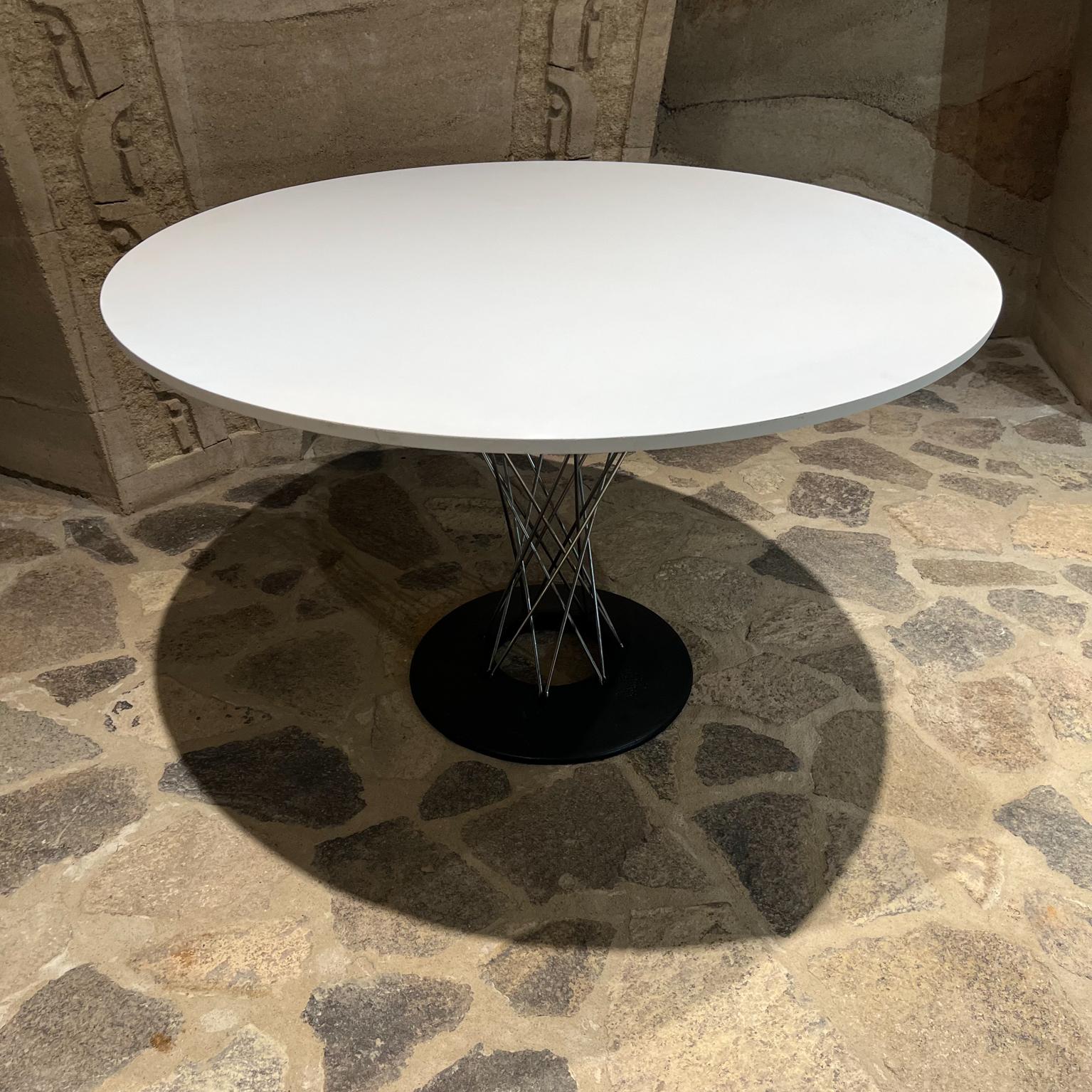1957 Original Mod Cyclone Dining Table Isamu Noguchi for Knoll + New Top In Good Condition For Sale In Chula Vista, CA