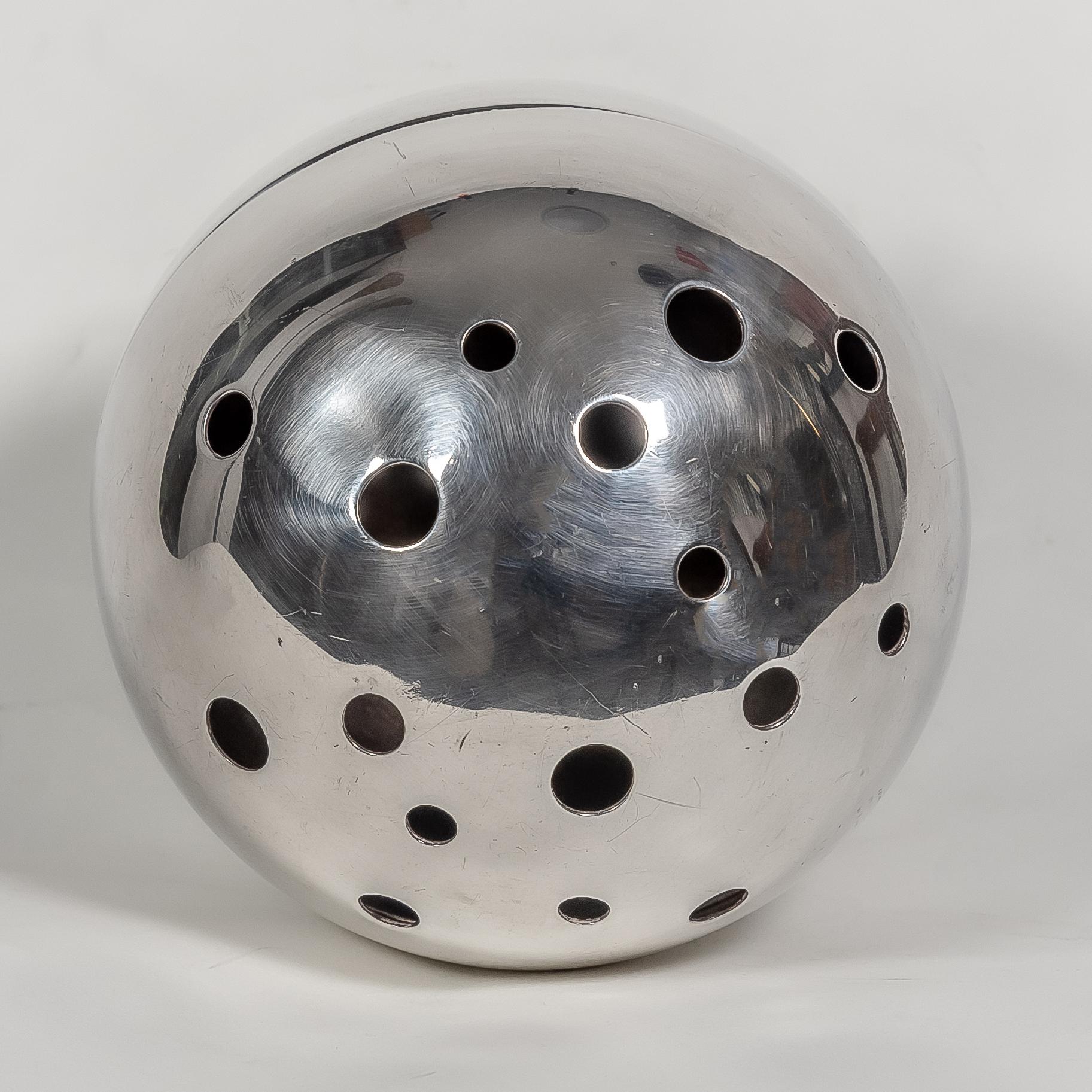 Mid-Century Modern 1957 Spherical Flower Holder Silver Plated Metal by Gio Ponti for Christofle