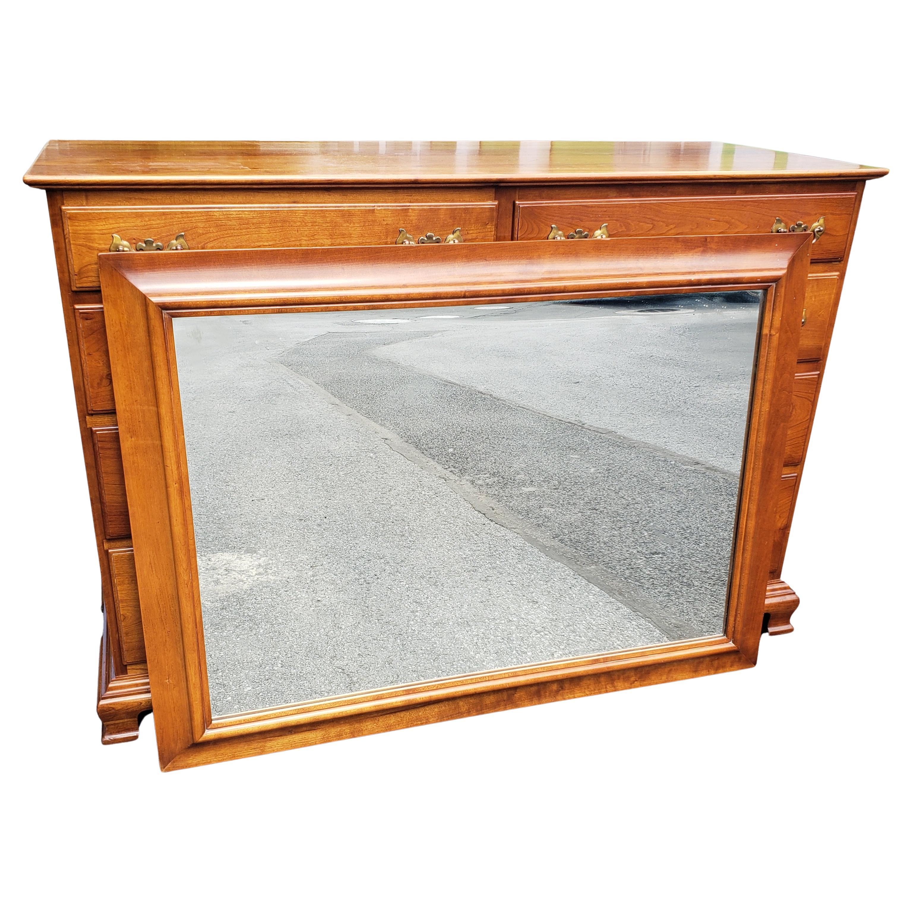 1957, Stickley Furniture Chippendale Cassettone a 8 cassetti in ciliegio massiccio in vendita 6