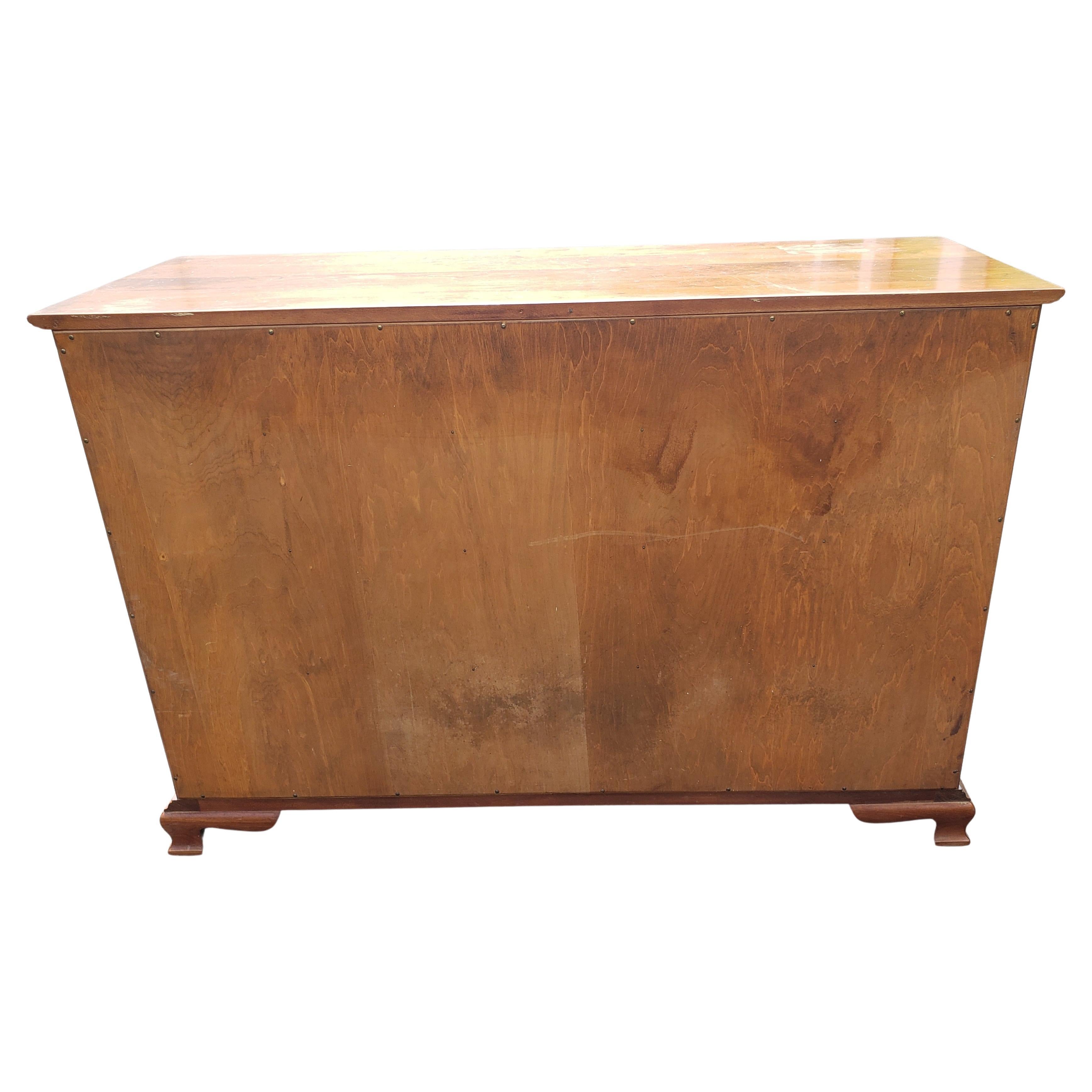 Commode double à 8 tiroirs en cerisier massif Chippendale de Stickley Furniture, 1957 en vente 7