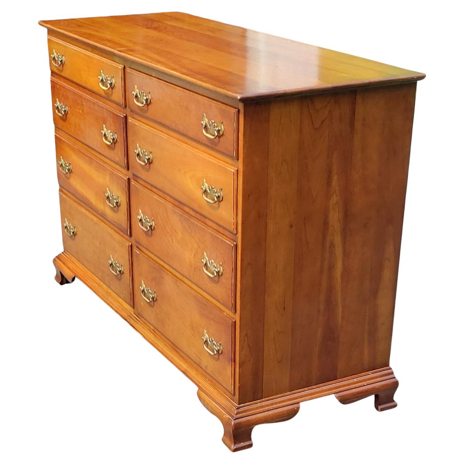 1957, Stickley Furniture Chippendale Solid Cherry 8-Drawer Double Dresser In Good Condition For Sale In Germantown, MD