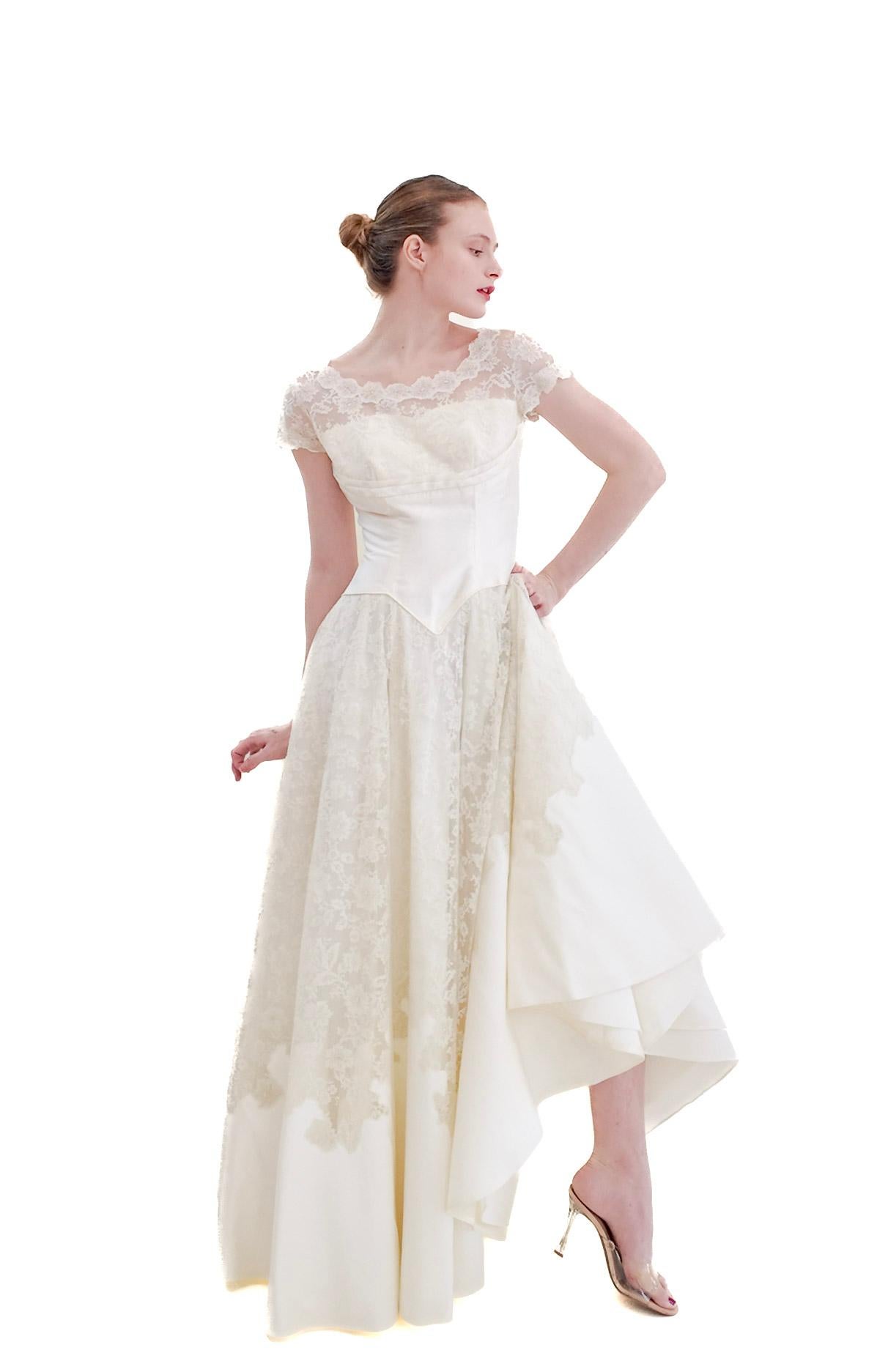 1957 Vintage White Silk & Lace Wedding Dress For Sale 1