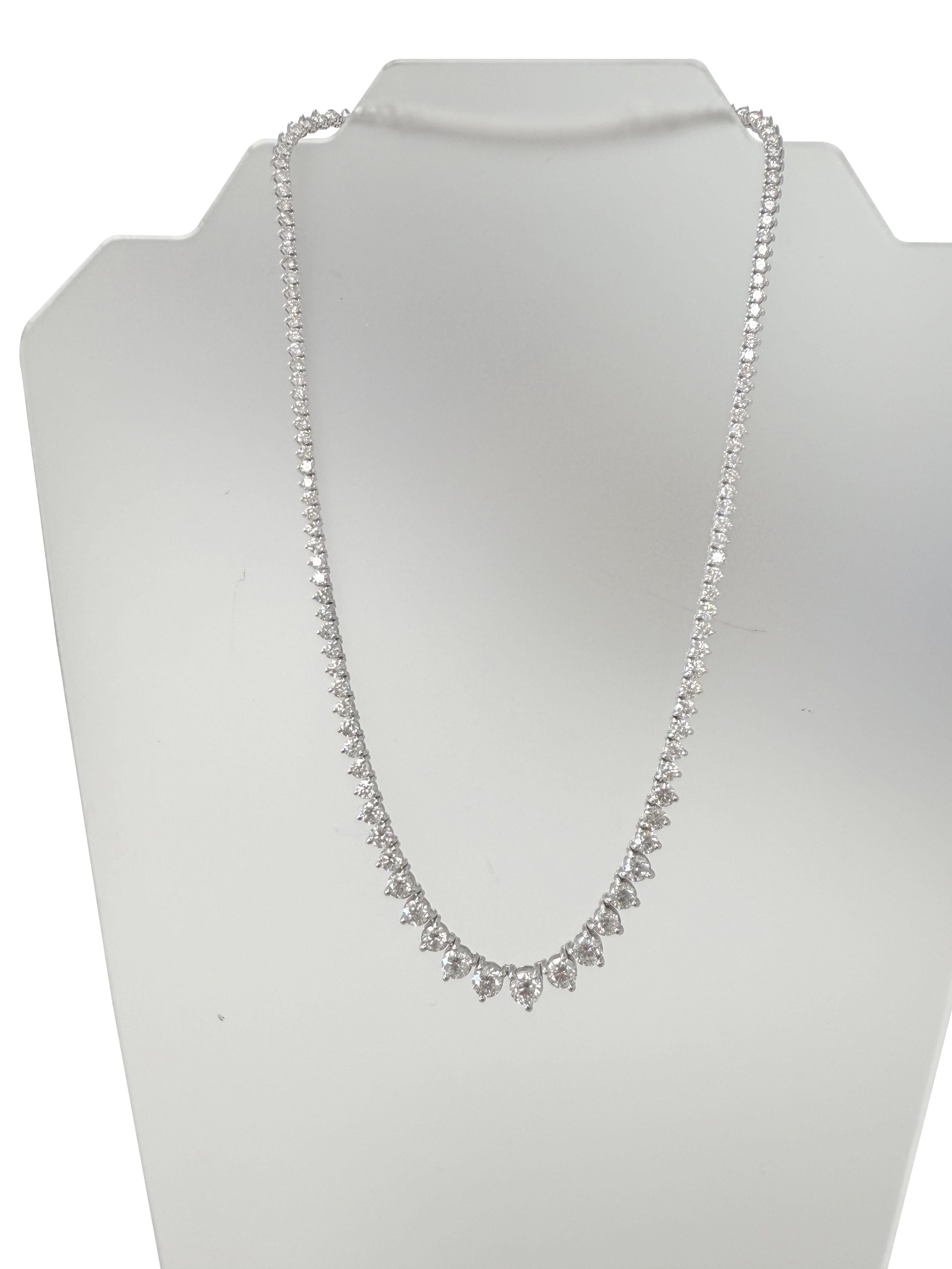 Donna Collana Tennis graduata con diamanti naturali da 19,57 carati in oro bianco 14K in vendita