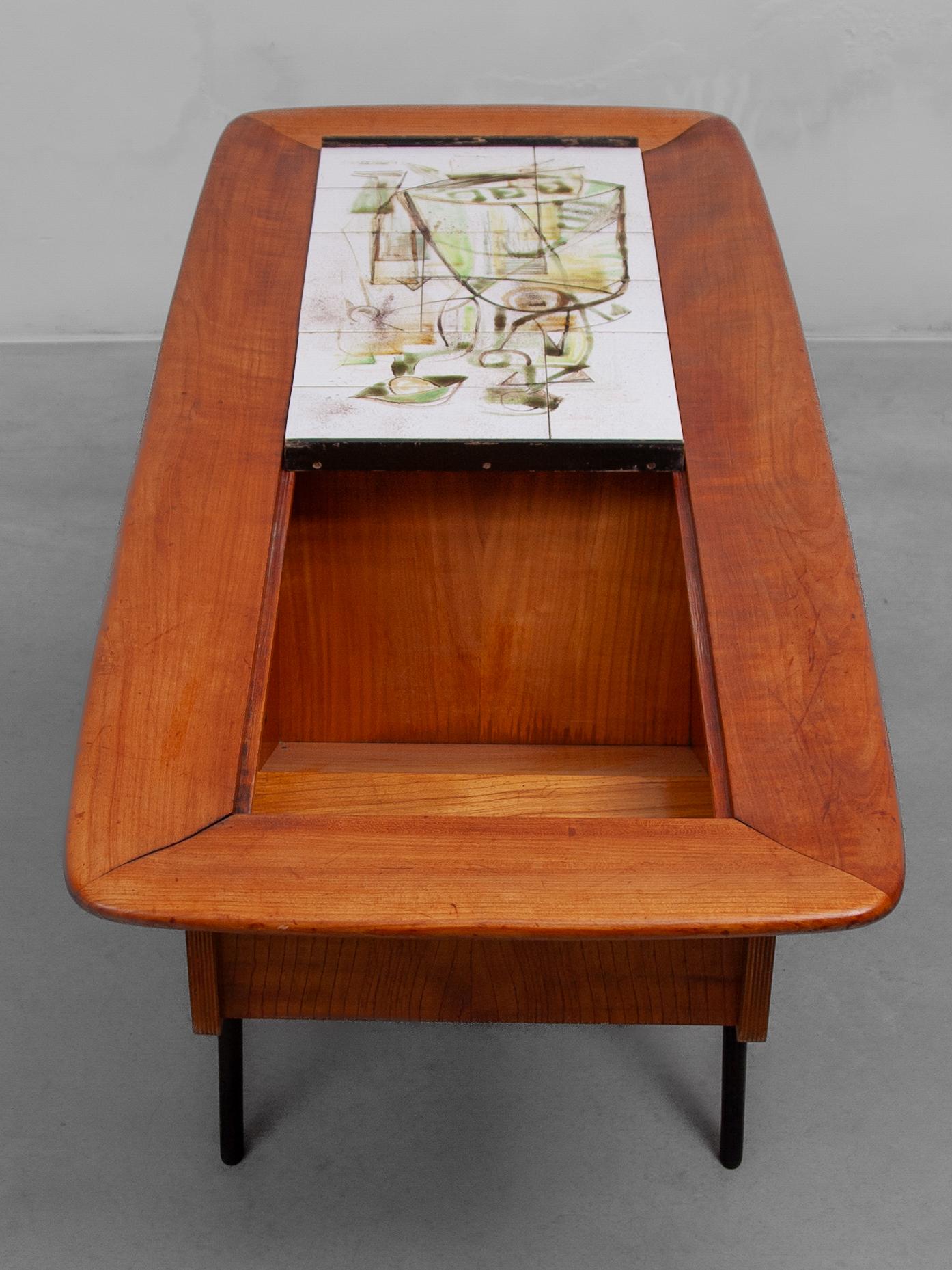 Mid-20th Century 1958 Alfred Hendricks Coffee-Bar Table with Figurative Tiles Tray For Sale