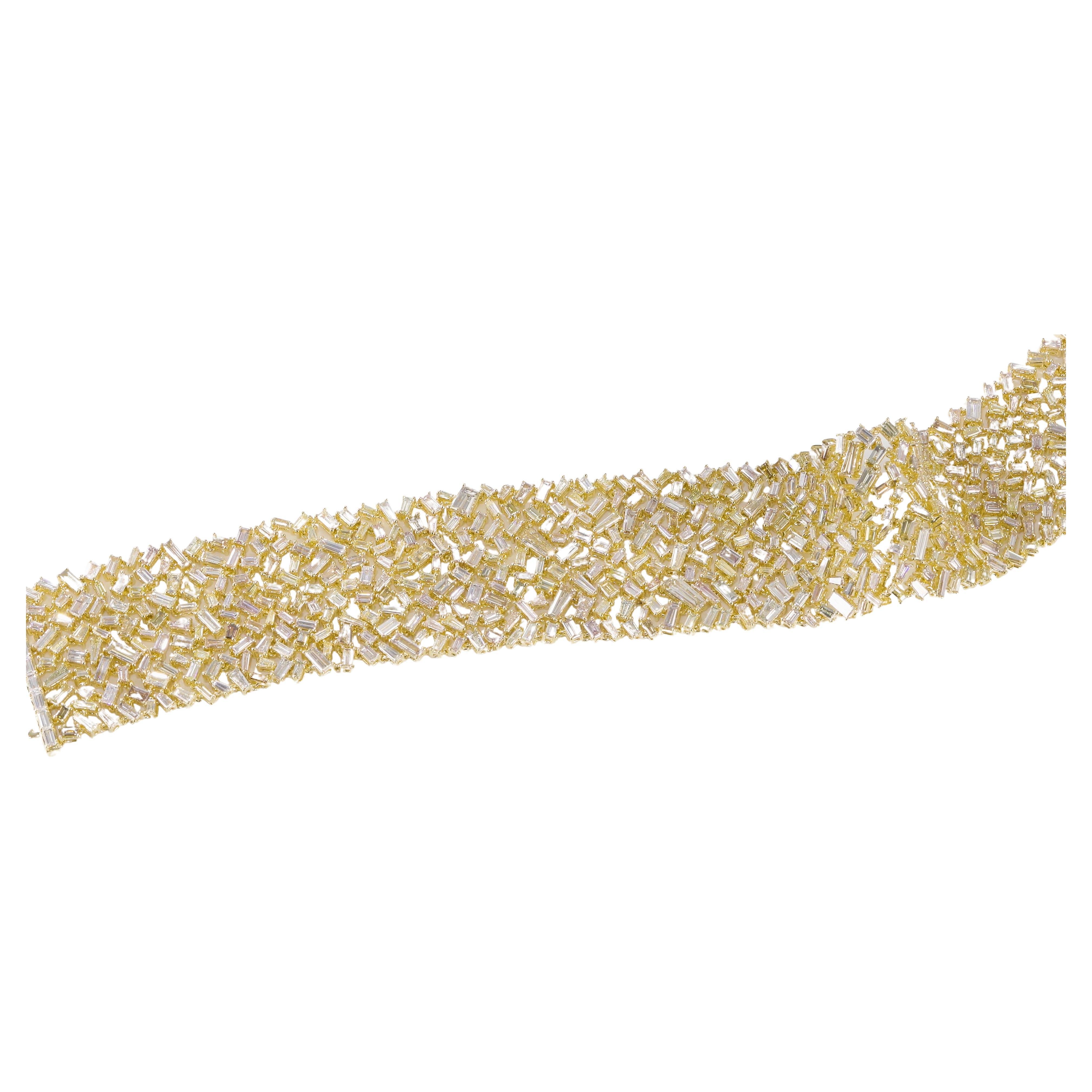 19.58 CT Bespoke Tapered Natural Diamond Mosaic Cuff Bracelet in 18K Yellow Gold For Sale