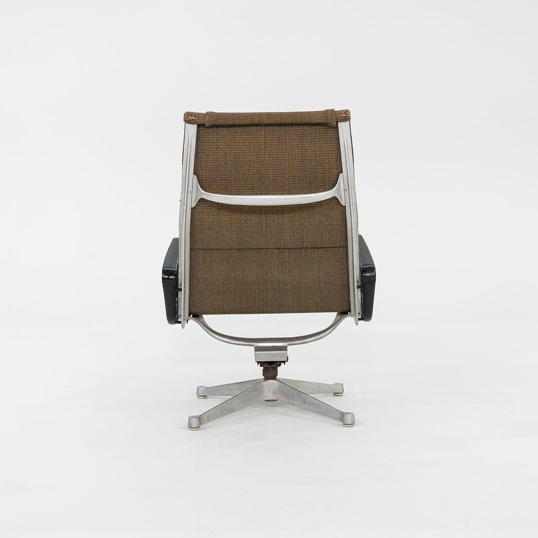 American 1958 Eames Aluminum Group Lounge Chair and Ottoman in Rare Saran Fabric For Sale