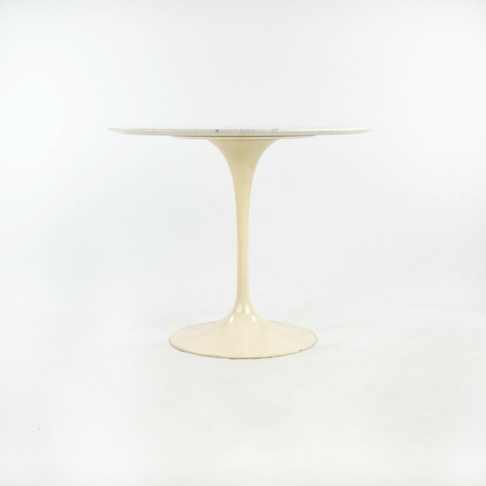 Metal 1958 Eero Saarinen for Knoll Associates Early 36 in Marble Tulip Dining Table For Sale