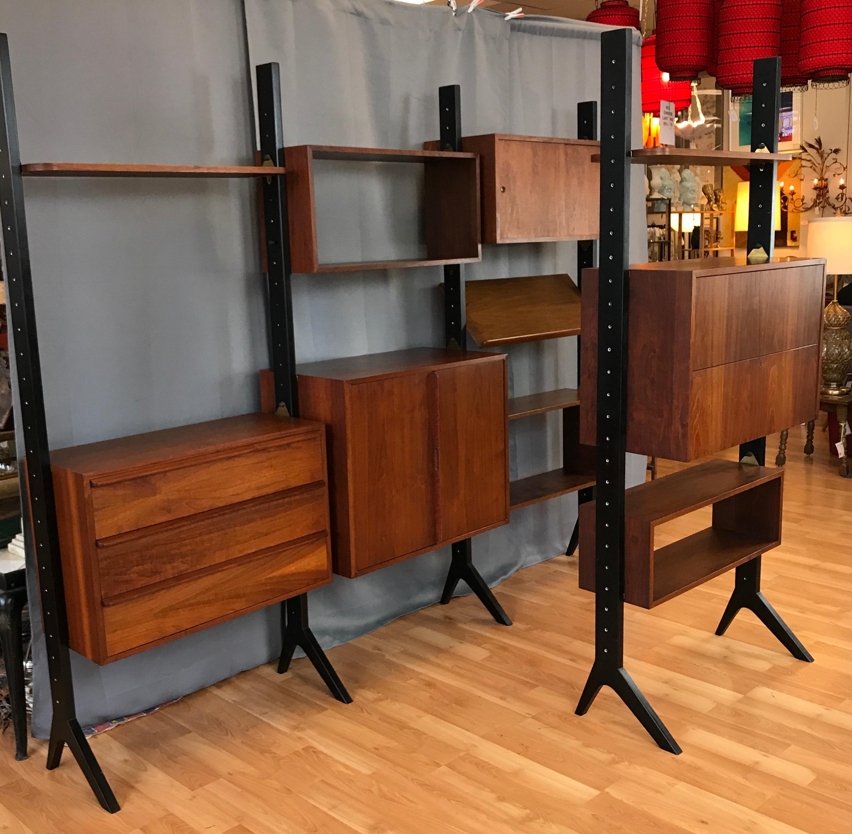 Fritz of California Euro Art Walnut Freestanding Modular Storage System, 1958 10