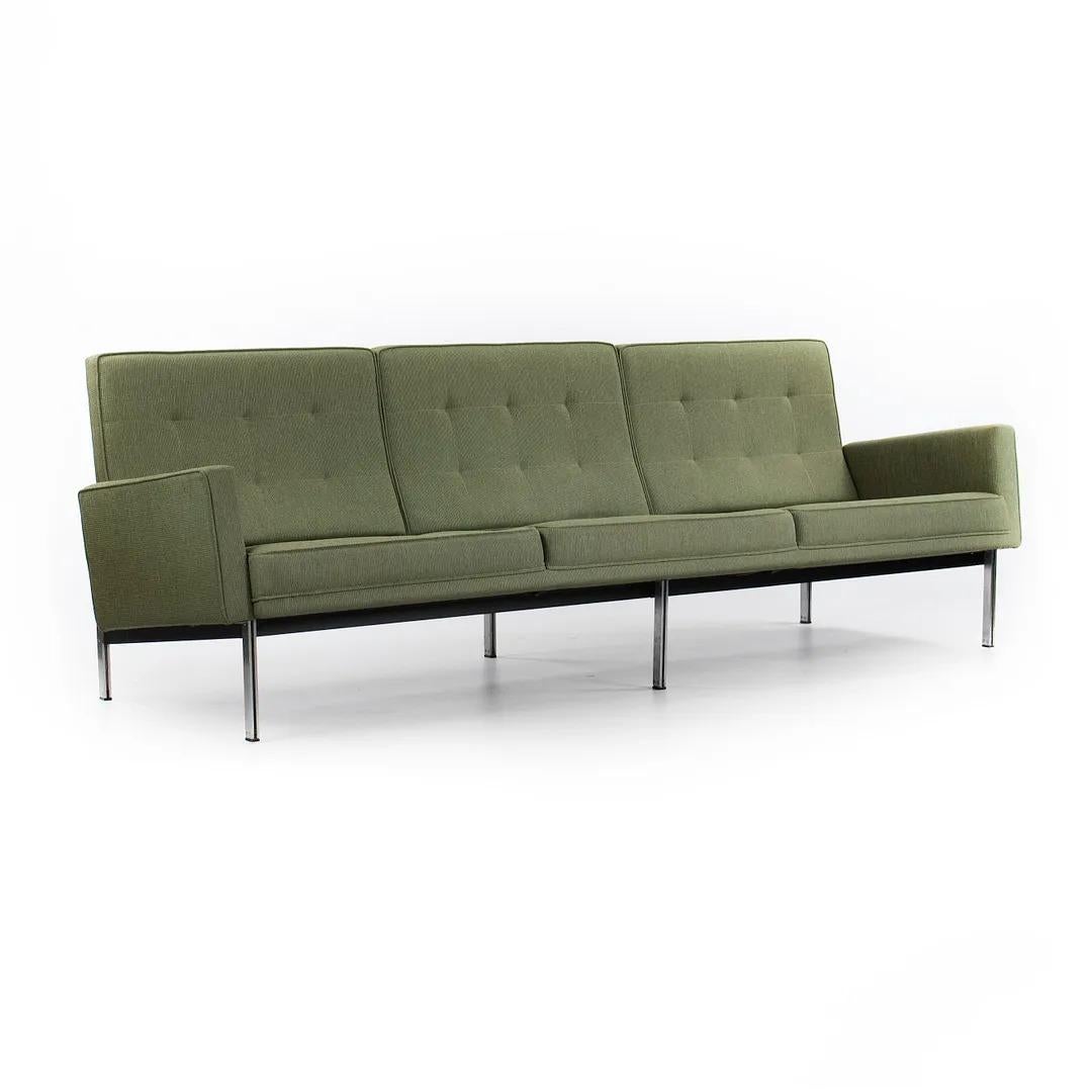 1958 Florence Knoll Parallel Bar Three Seat Sofa, Model 57 in Green Fabric For Sale 1