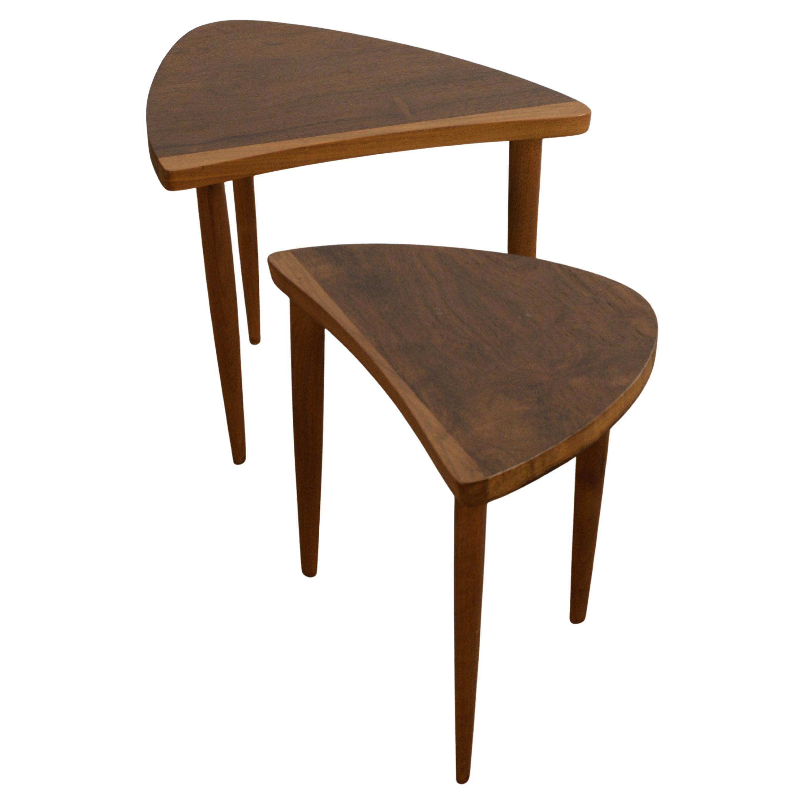 1958 George Nakashima Origins nesting tables model 267 for Widdicomb USA en venta