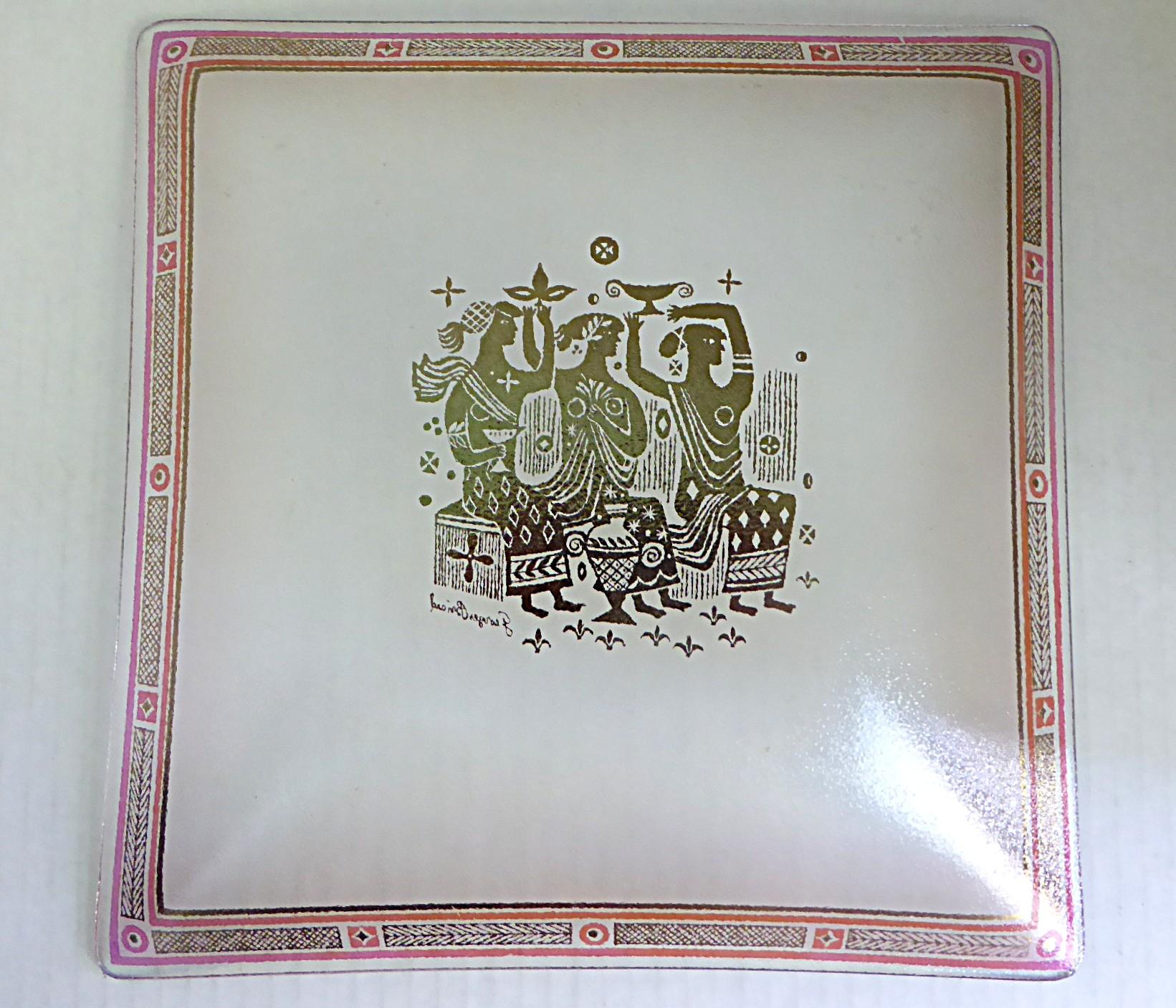 1958 Georges Briard Bent Glass Olympia Serving Dishes  w. Gold & Pink Decor For Sale 4
