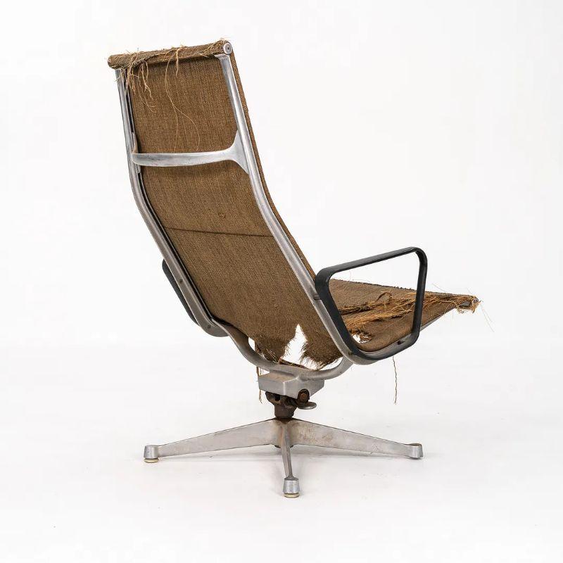 American 1958 Herman Miller Eames Aluminum Group Reclining Lounge Chair in Saran Fabric For Sale
