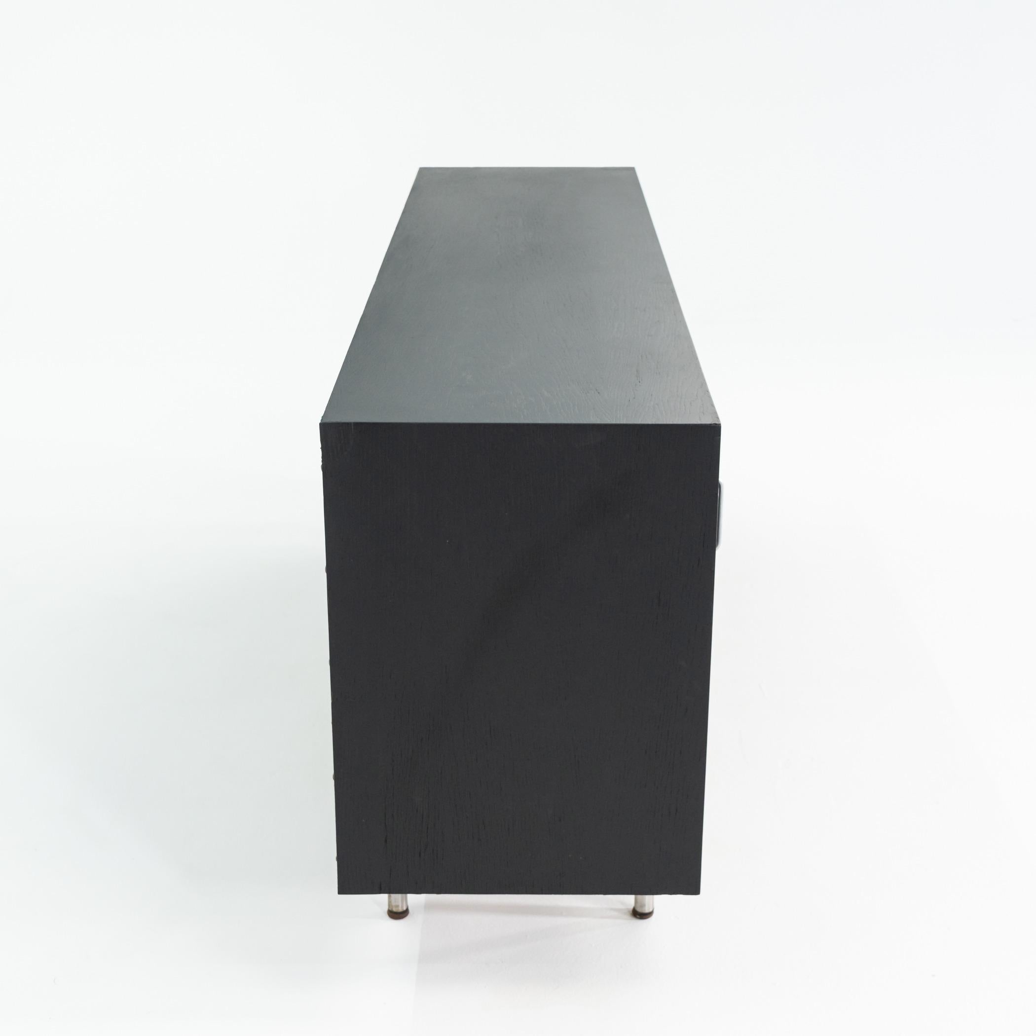 Moderne Crédence / armoire Jens Risom en chêne ébénisé de Seagram Building, 1958 en vente