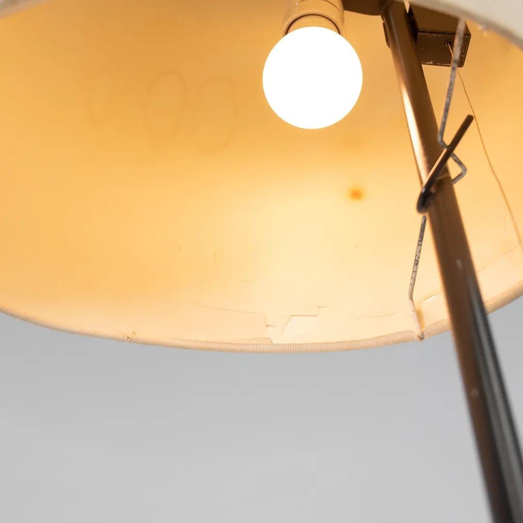 Original AJ Royal Stehlampe von Arne Jacobsen für Louis Poulsen, Dänemark, 1958 (Moderne) im Angebot