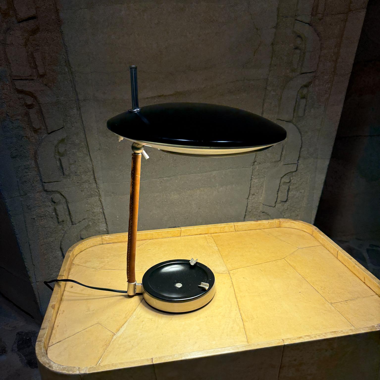 Lampe de bureau Oscar Torlasco modèle 567 pour Lumi Milano, 1958 en vente 3