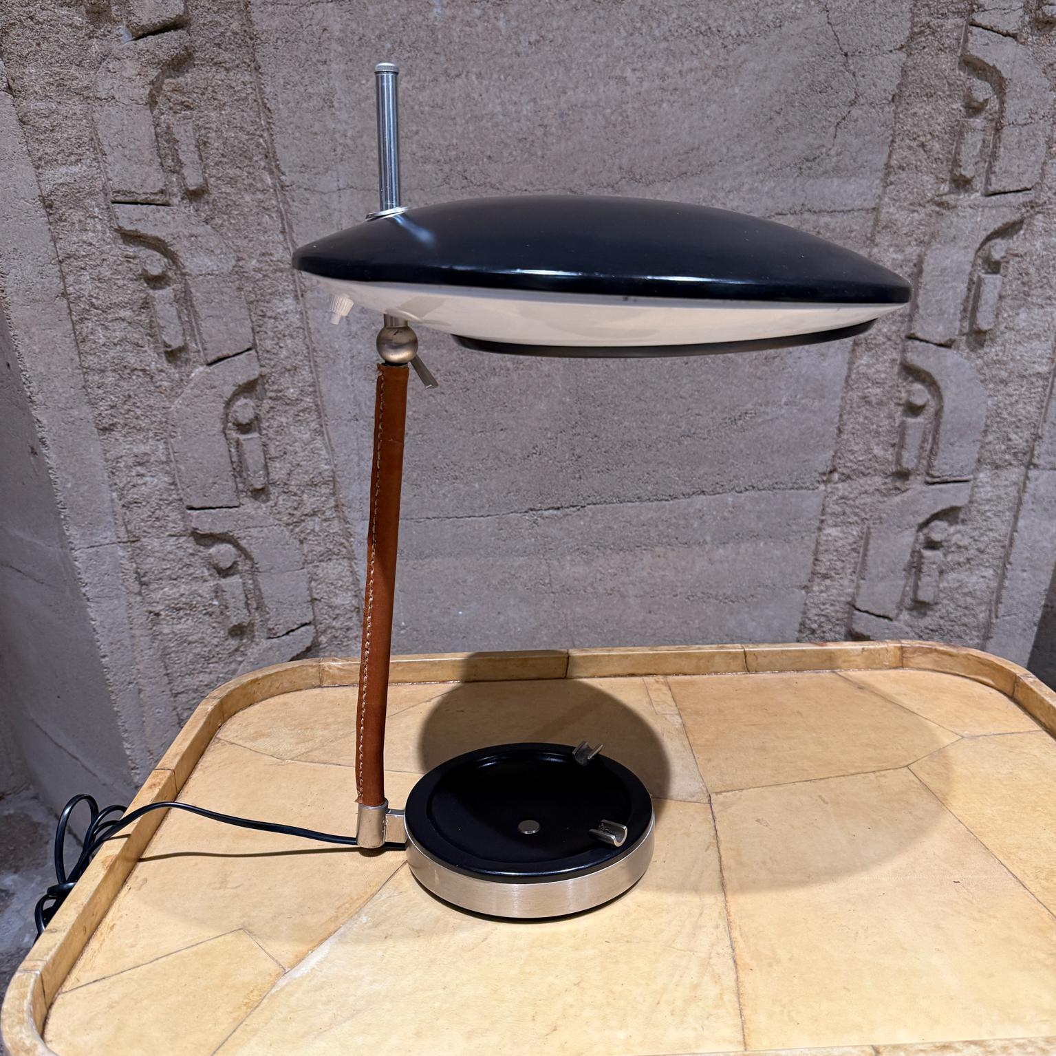 Lampe de bureau Oscar Torlasco modèle 567 pour Lumi Milano, 1958 en vente 5
