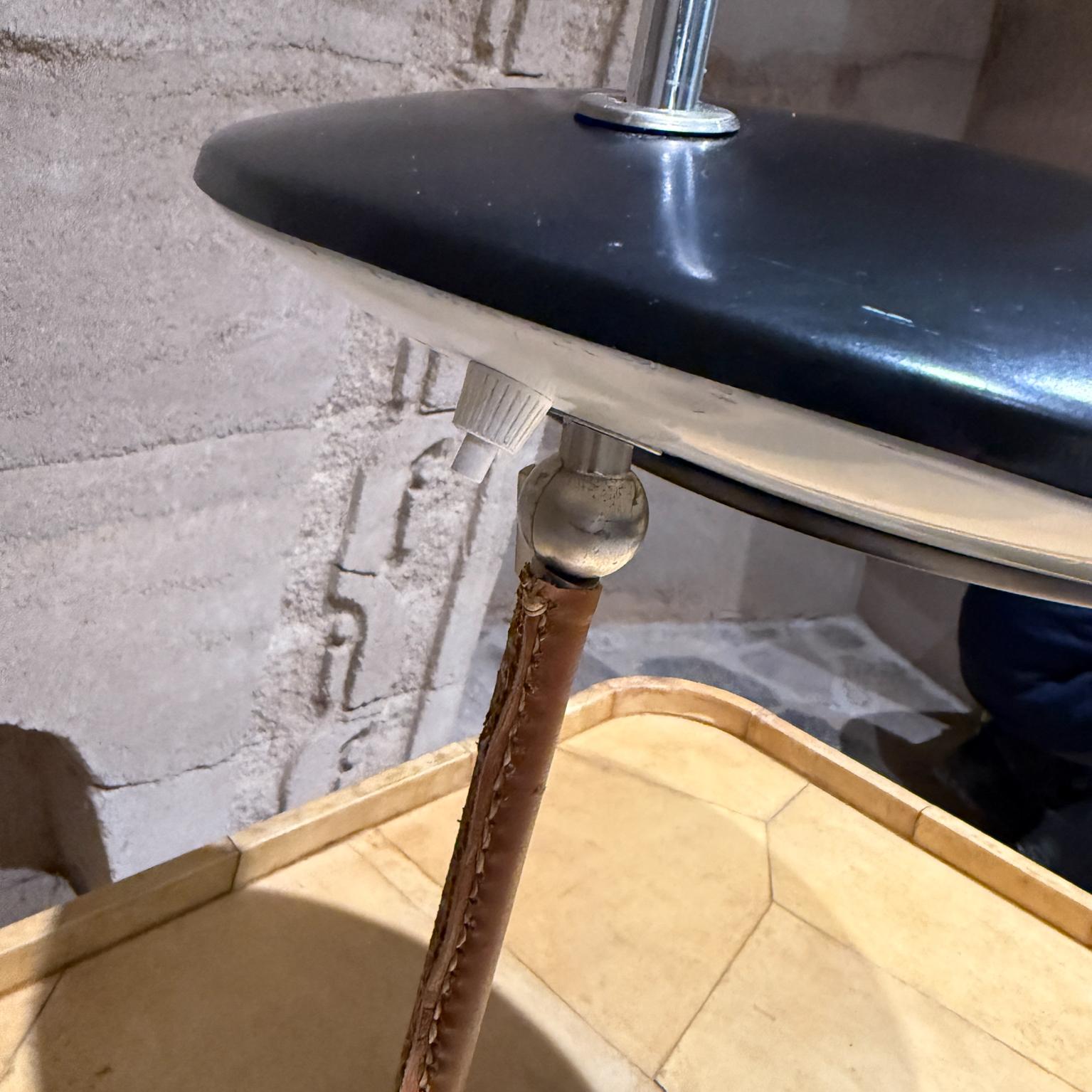 Lampe de bureau Oscar Torlasco modèle 567 pour Lumi Milano, 1958 en vente 1