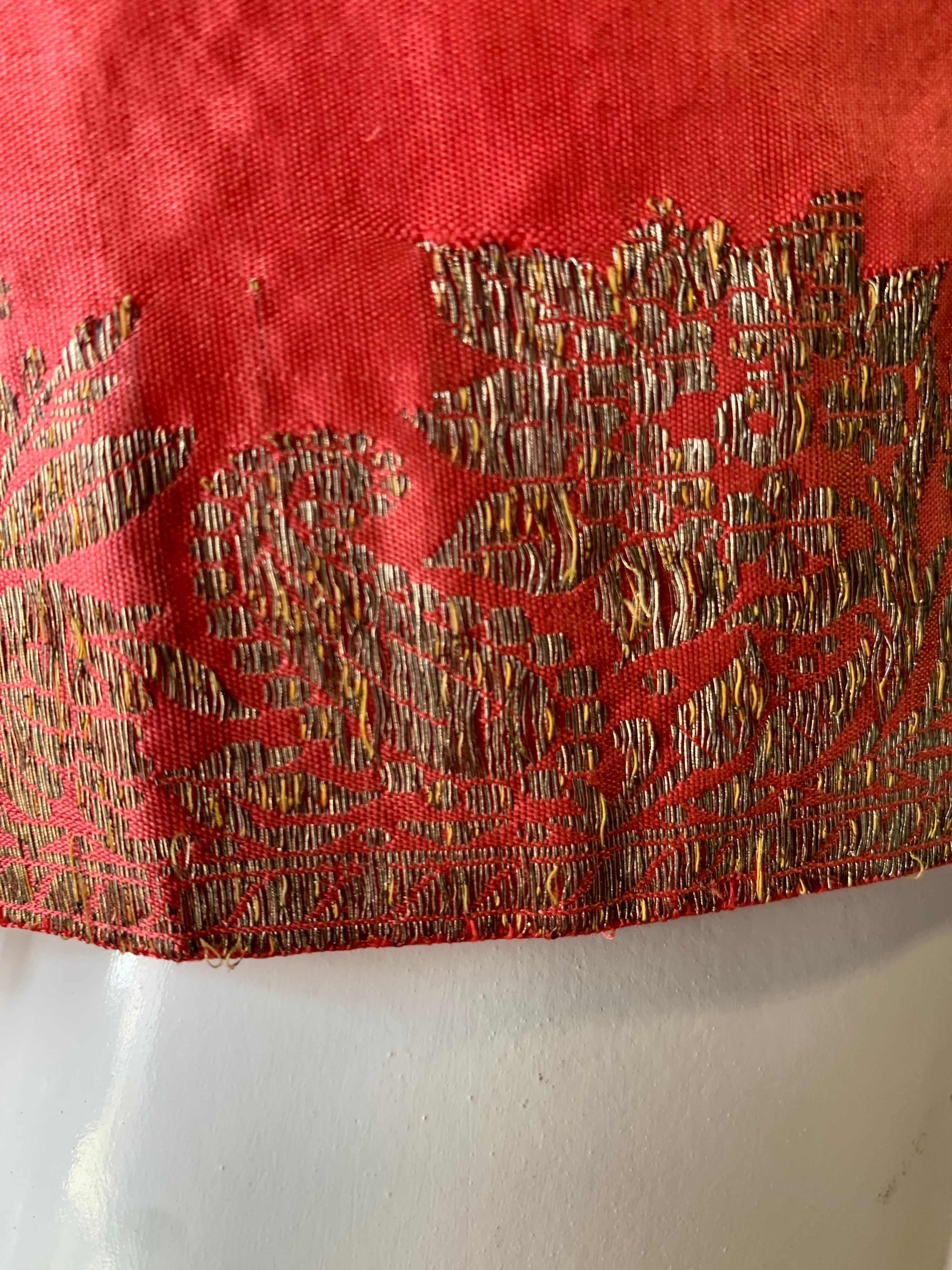 1958 Pauline Lake Coral Silk & Gold Lame Imported Fabric Strapless Sarong  For Sale 4