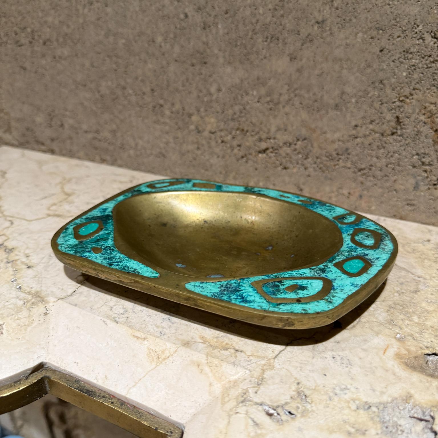 1958 Pepe Mendoza Ashtray Malachite and Brass Mexican Modernism In Good Condition For Sale In Chula Vista, CA