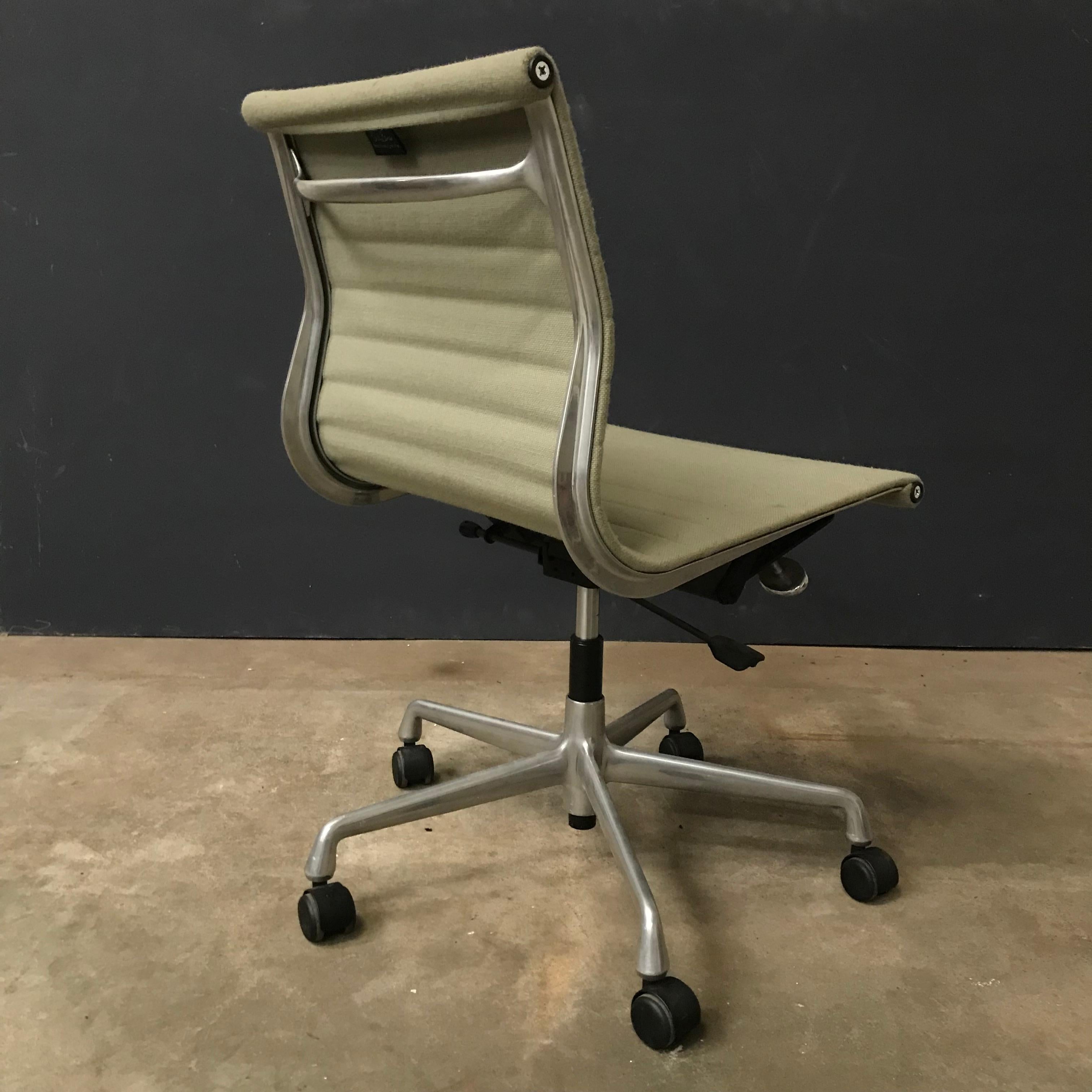 eames office chair no arms