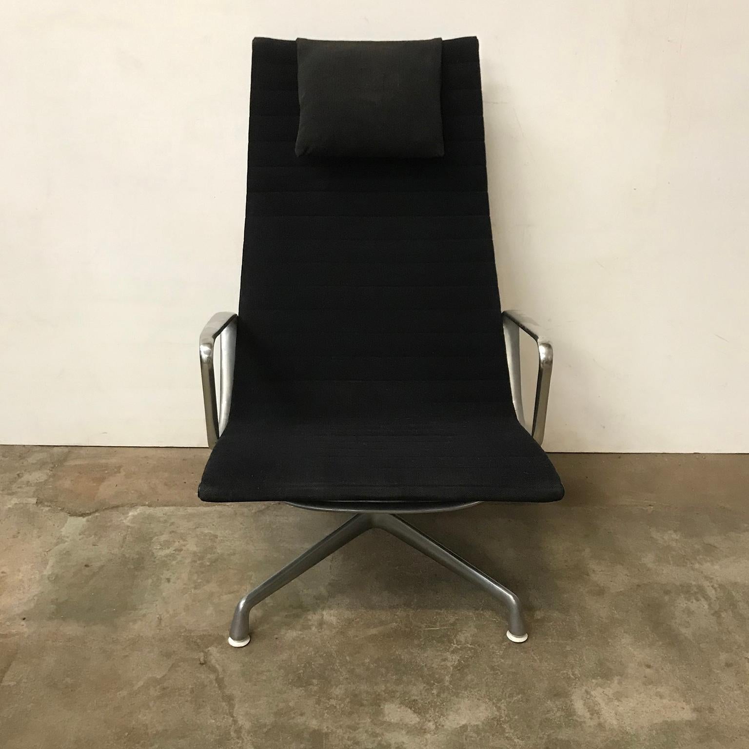 Mid-20th Century 1958, Ray & Charles Eames, for Herman Miller, Early 4-Legs Lounge Chair EA 124