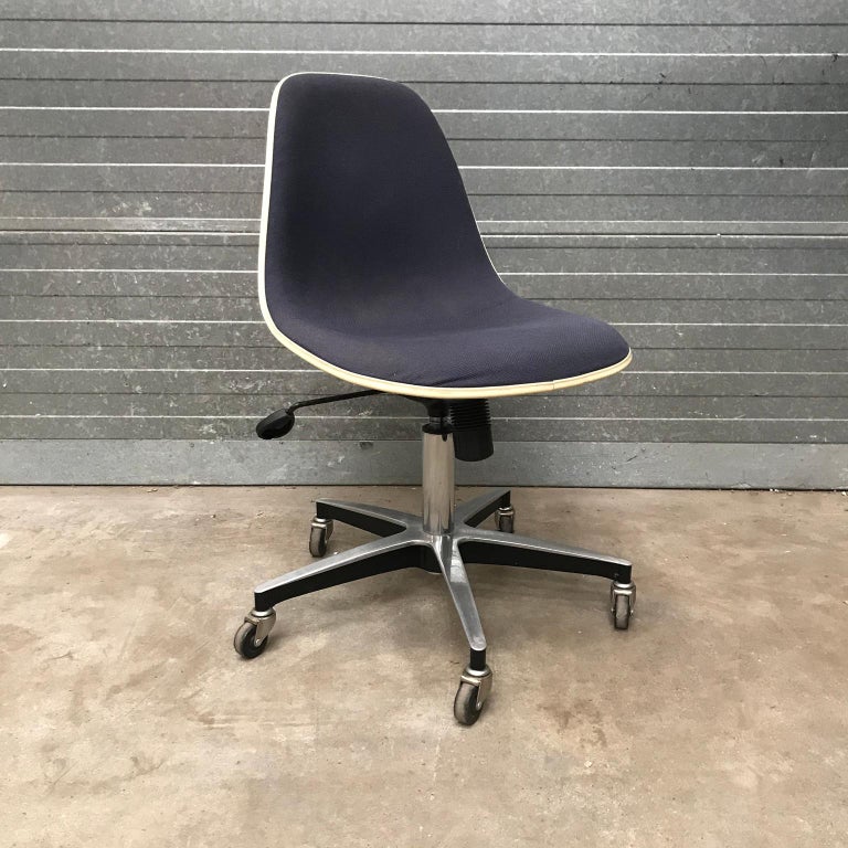 1958, Ray and Charles Eames, Herman Miller, PSCC Fiberglass Office