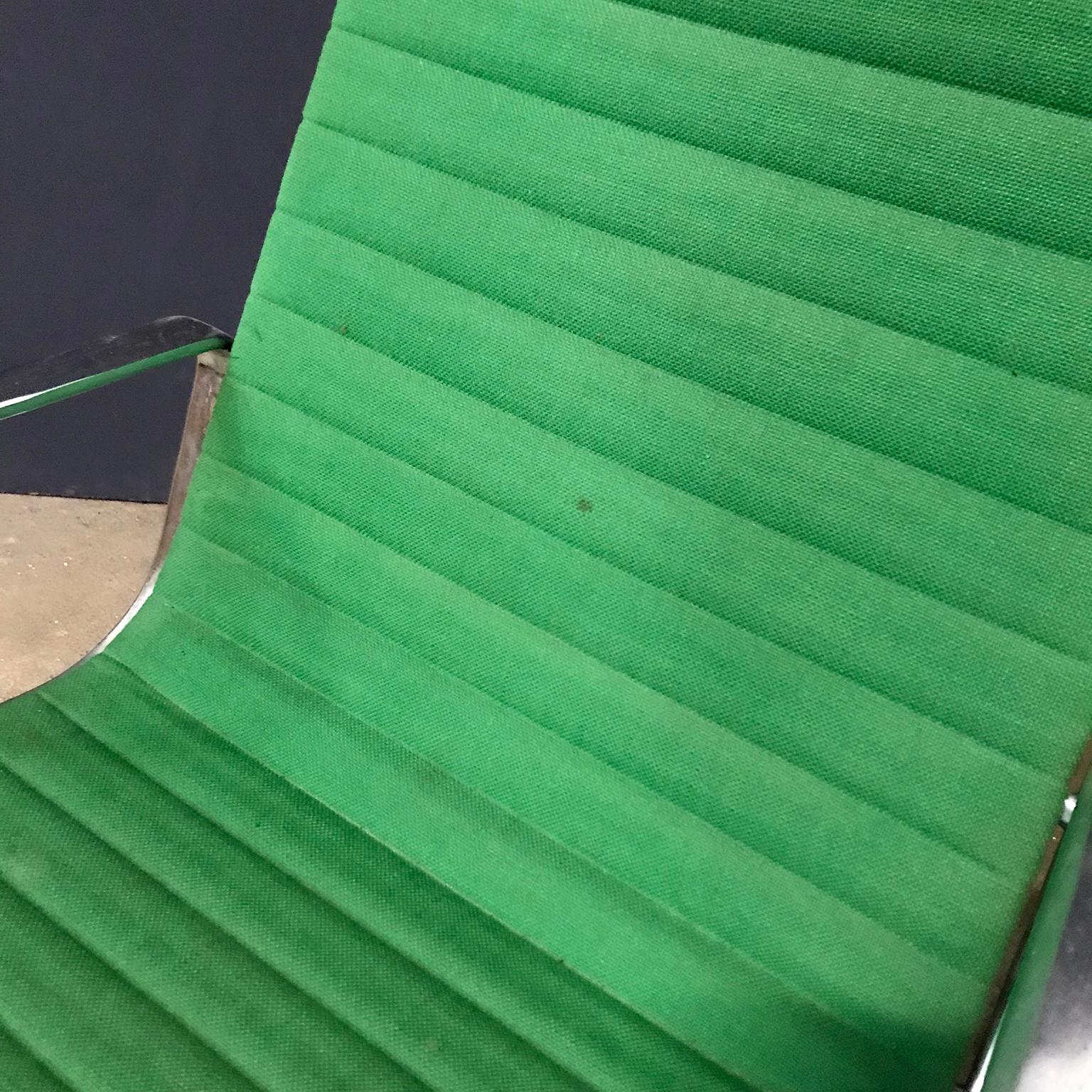 Fabric 1958, Ray / Charles Eames; Miller, EA 116, Flat Base Easy Chair in Apple Green   For Sale