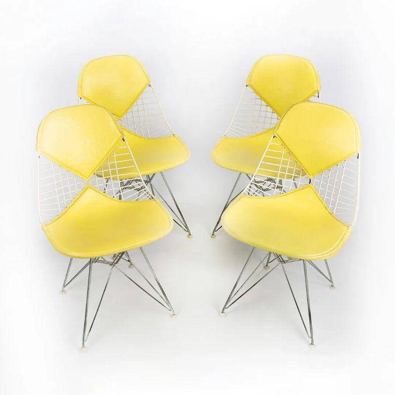 1958 Set of 4 Herman Miller Eames DKR-2 Wire Bikini Chairs in Yellow Naugahyde (Jeu de 4 chaises en fil de fer Herman Miller DKR-2 en fil de fer Naugahyde) en vente
