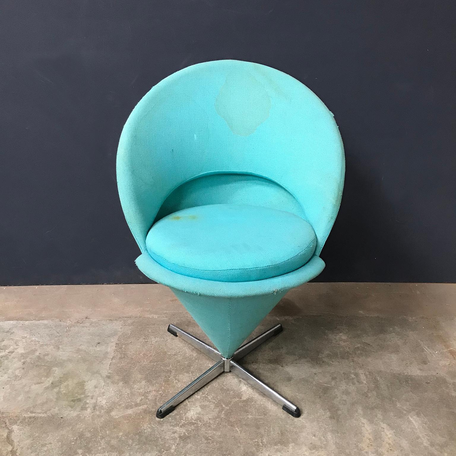 Danish 1958, Verner Panton for Rosenthal, Cone Chair in Original Turquoise Fabric