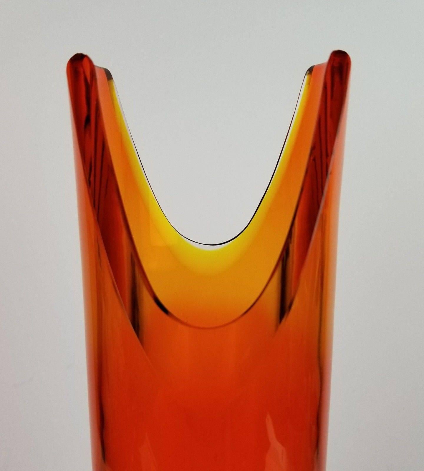 1958, 5942 L cylinder vase by Wayne Husted for Blenko. In excellent condition. Marked with Blenko logo on the underside.