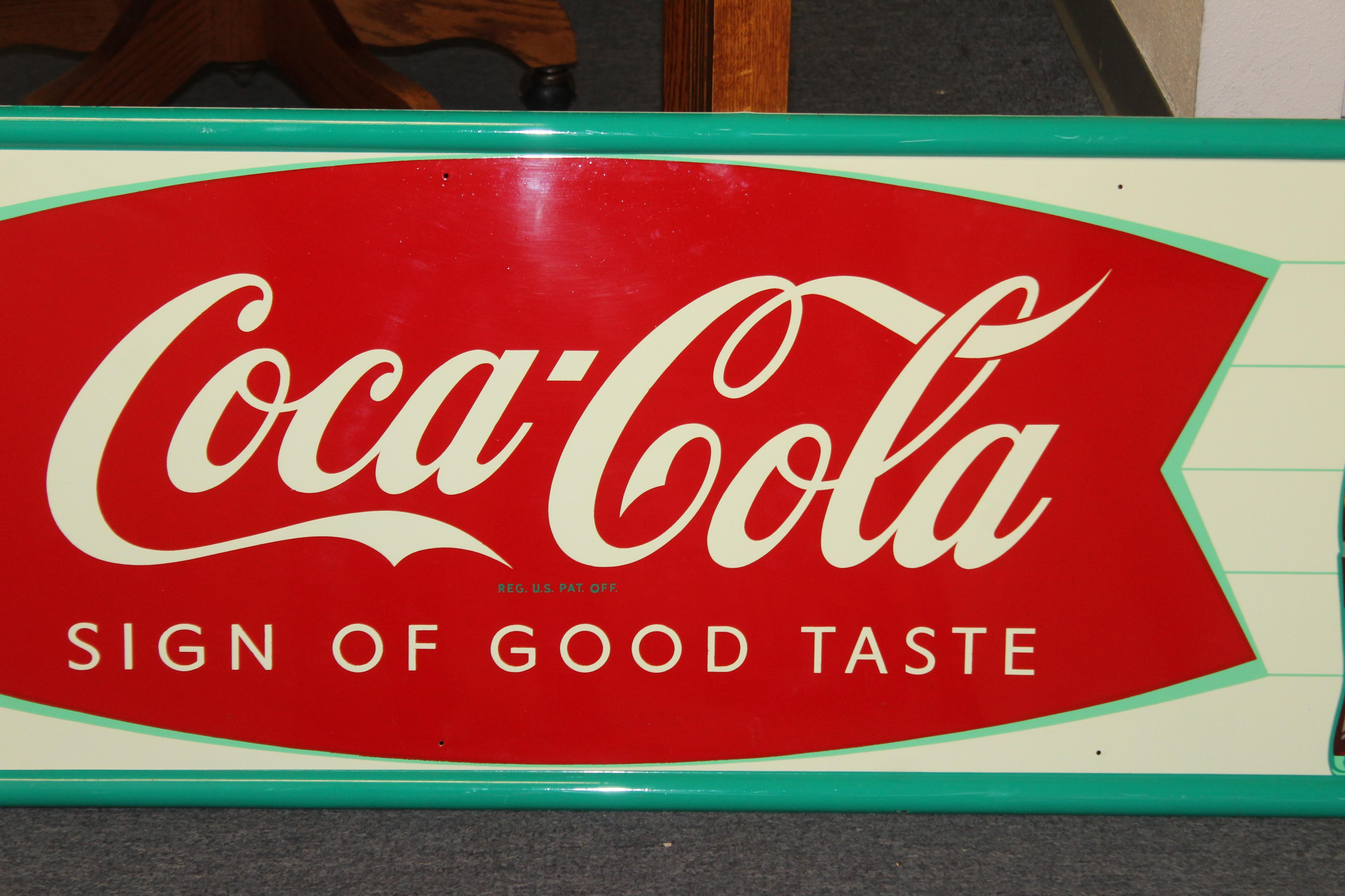 Américain Panneau métallique « Sign of Good Taste » de Coca-Cola de 1959 en vente