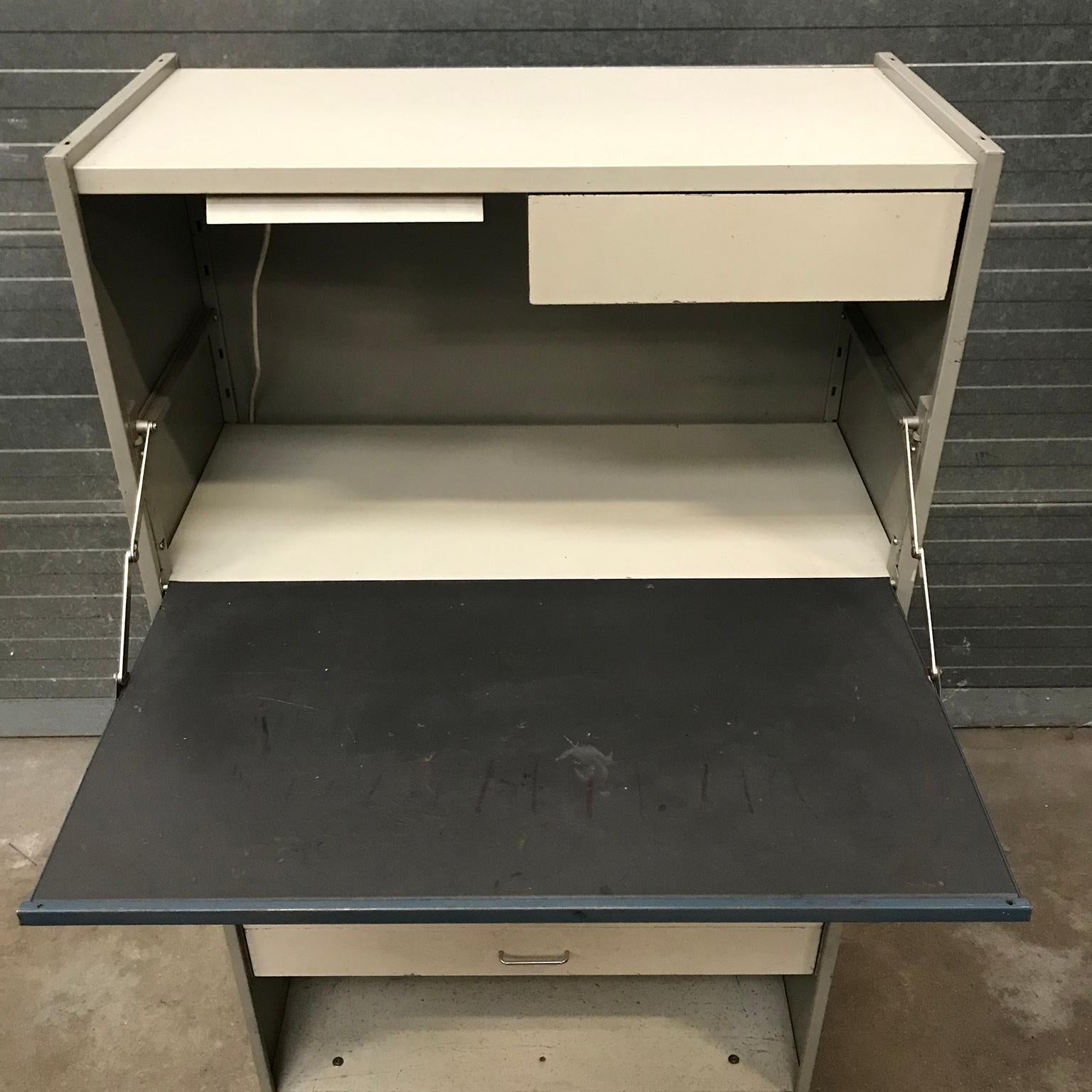 1959, Cordemeyer, Gispen, Desk Storage Cabinet 5600 with Folding Desktop For Sale 1