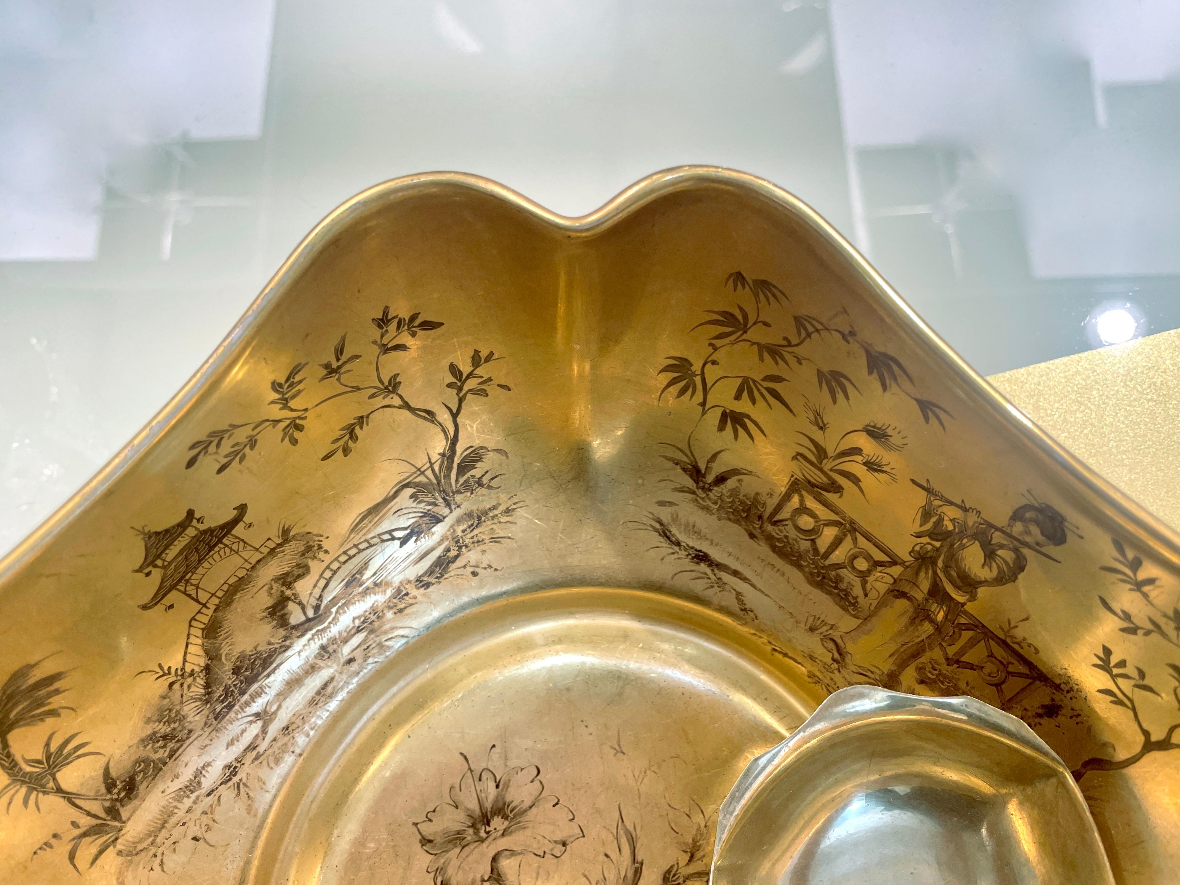Mid-Century Modern French Gilded Ceramic Bowl & Spoon with Black Chinese Pattern For Sale 4