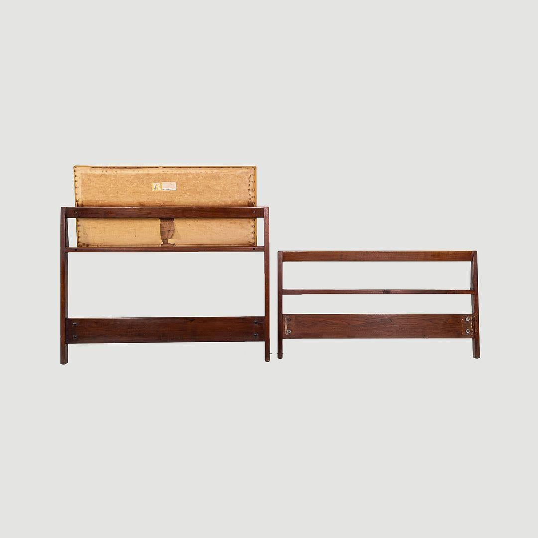 Modern 1959 Jens Risom Designs Twin Head & Footboard in Walnut with Yellow Vinyl Panel For Sale
