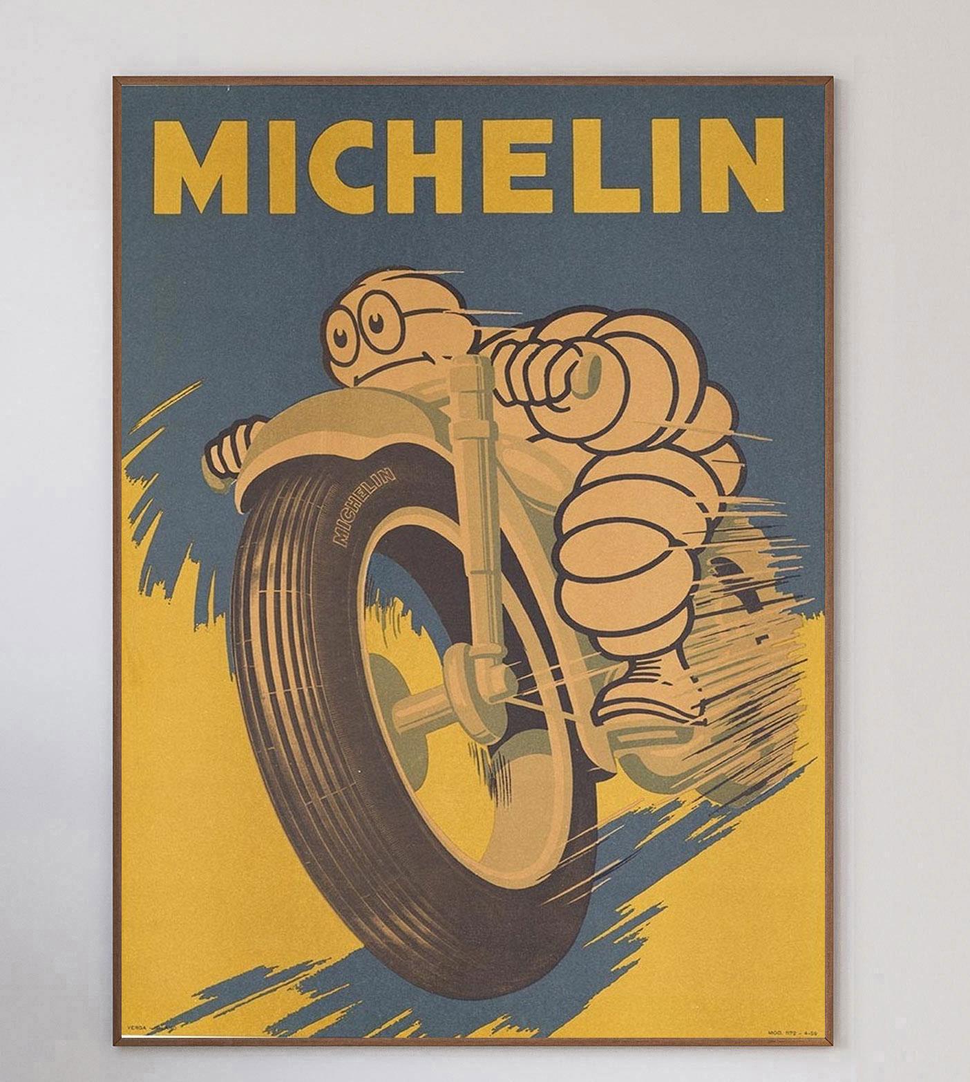 Magnifique affiche imprimée par Verga Printers Milano, cette affiche publicitaire pour les pneus Michelin a été créée en 1959 et représente la mascotte de Michelin, Bibendum, alias Bibendum, sur une moto.

Bibendum a été créé par Marius Rossillon