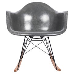 Chaise à bascule RAR grise du milieu du siècle dernier par Eames pour Herman Miller, 1959