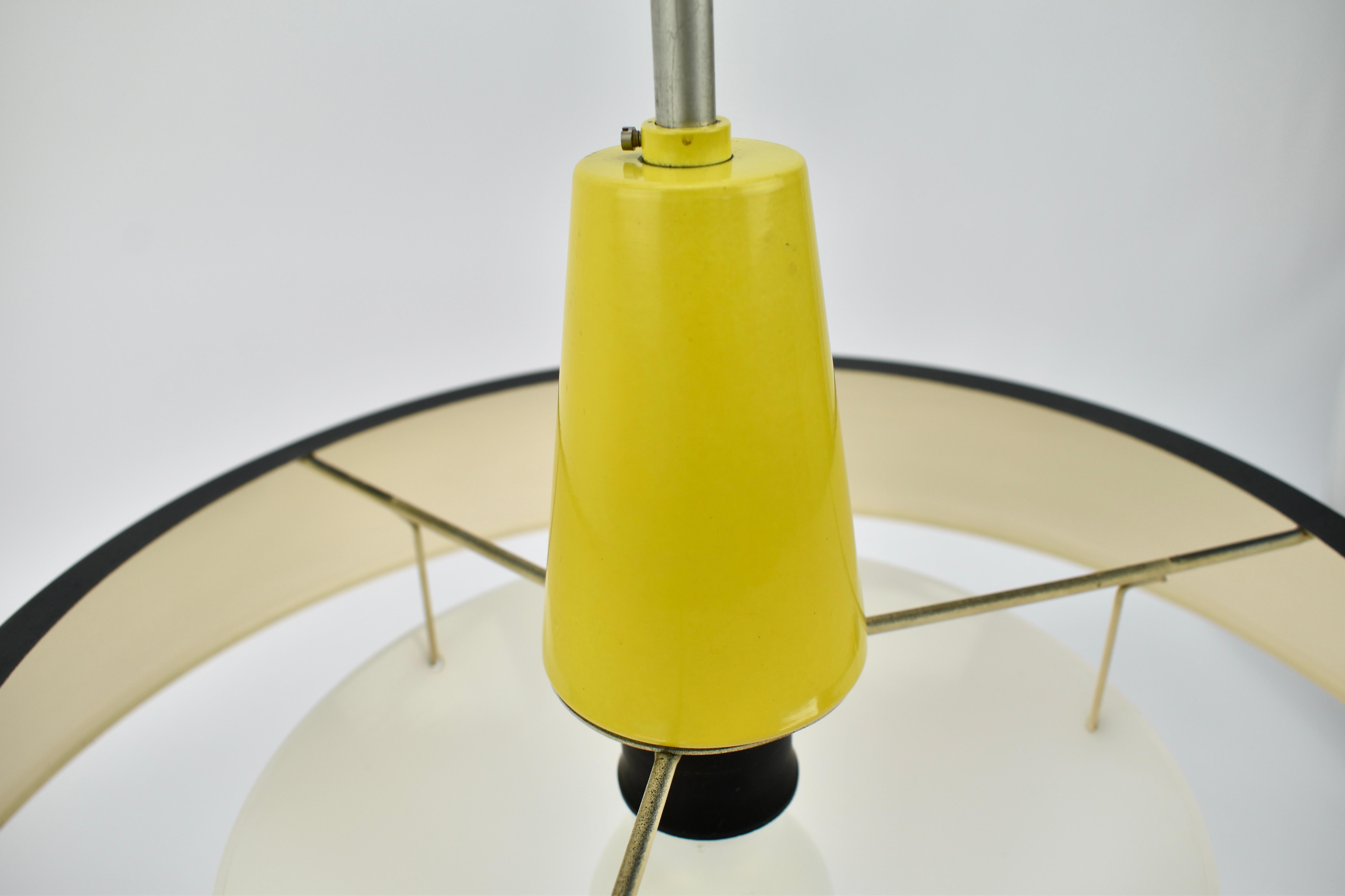 1959 Niek Hiemstra per il ciondolo Model No. 23 di Philips in vendita 1
