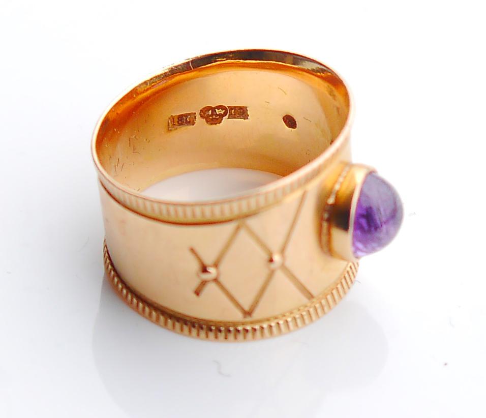 1959 Nordischer Ring Amethyst massiv 18K Gold Ø 5.5 US / 4 gr im Angebot 7