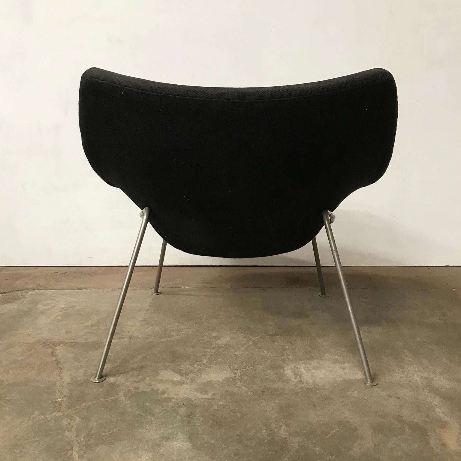 Dutch 1959, Pierre Paulin, Large Early Oyster Easy Chair F157 in Original Black Fabric
