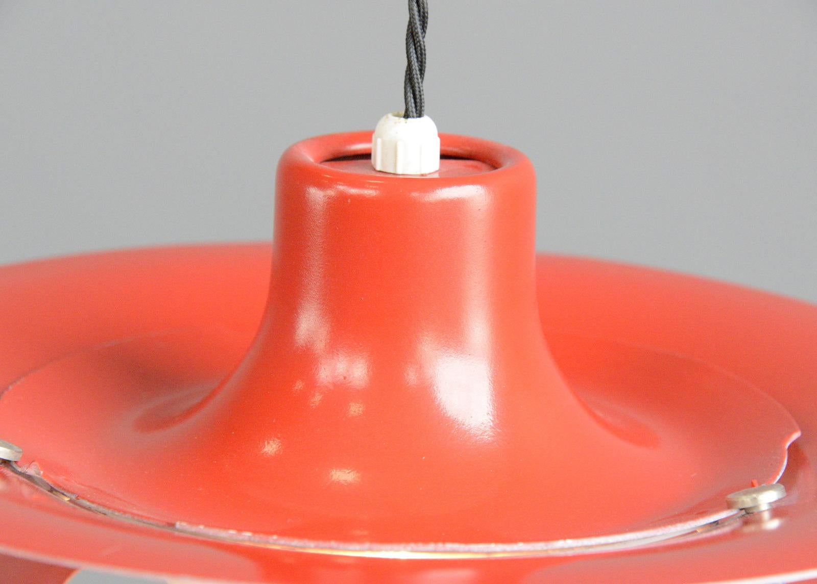 1959 Red Model PH5 Pendant Light by Louis Poulson In Good Condition In Gloucester, GB
