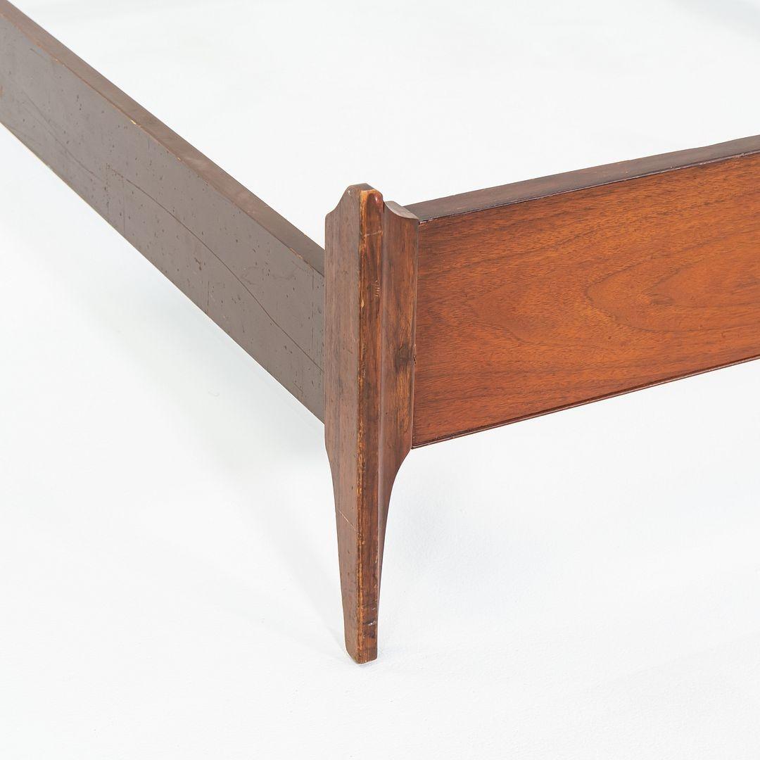 1959 Thomasville American Black Walnut Modern Full Size Headboard / Bed Frame For Sale 2
