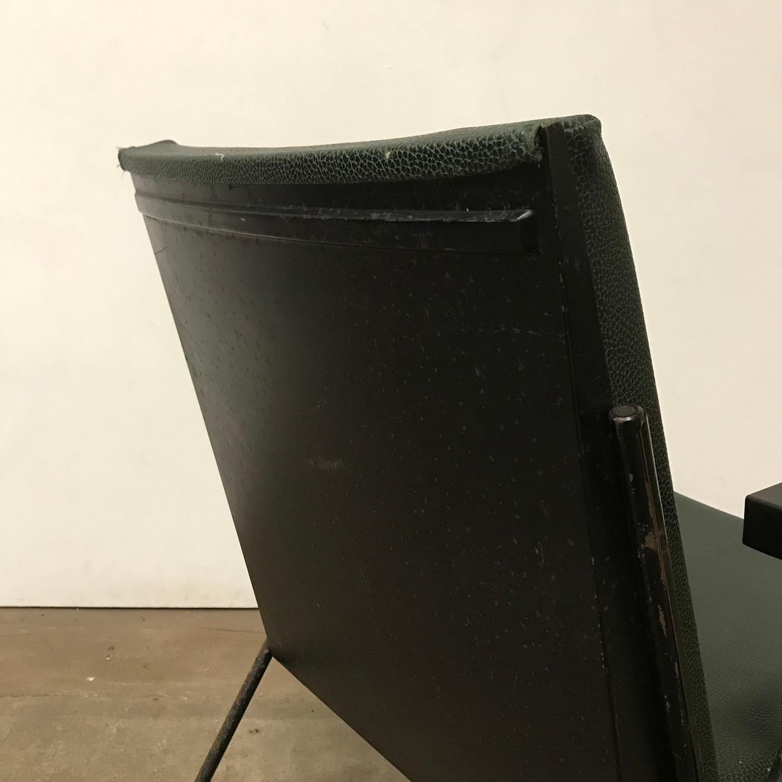 Metal 1959, Wim Rietveld for Ahrend de Cirkel, Oase Chair Original Green Leatherette  For Sale