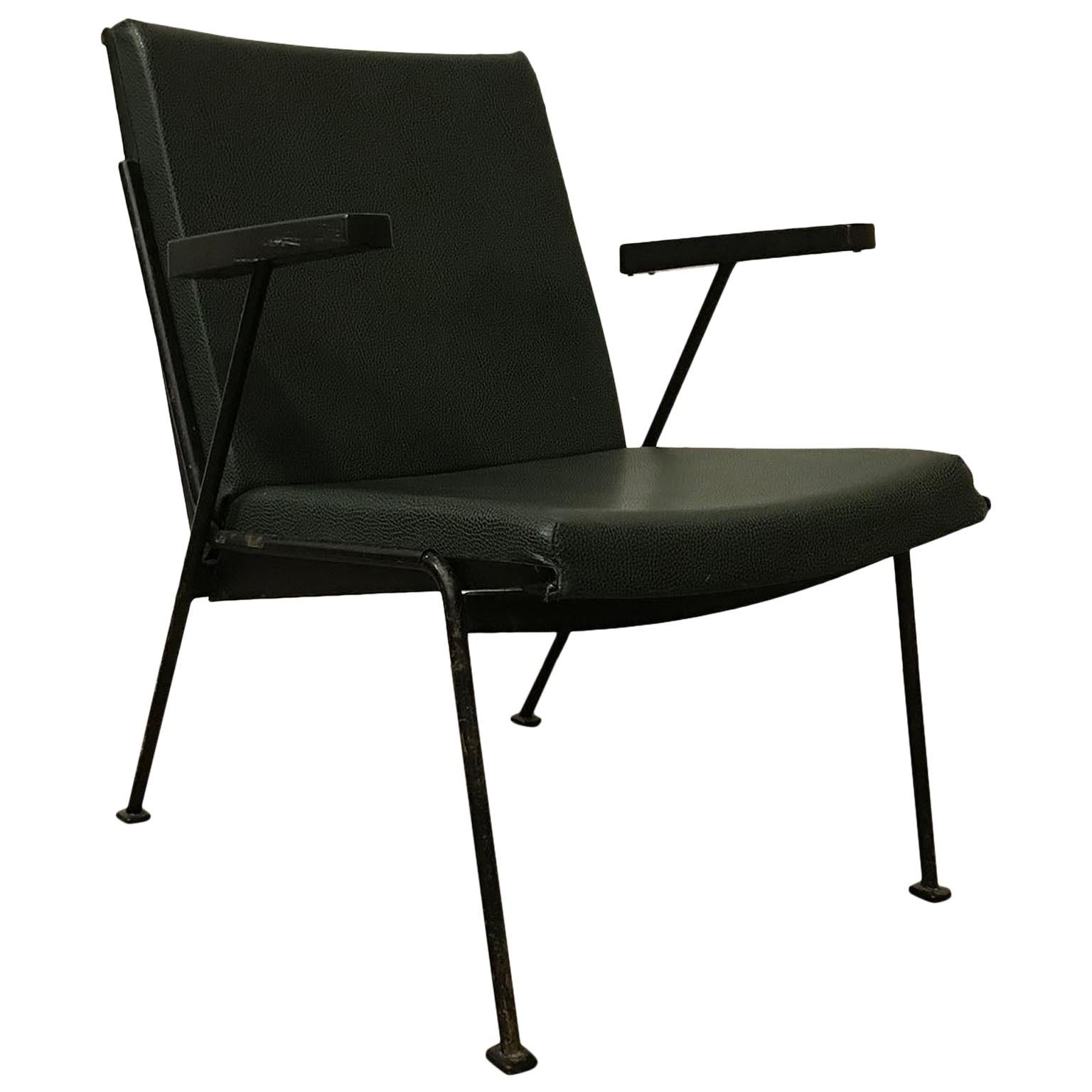 1959, Wim Rietveld for Ahrend de Cirkel, Oase Chair Original Green Leatherette  For Sale