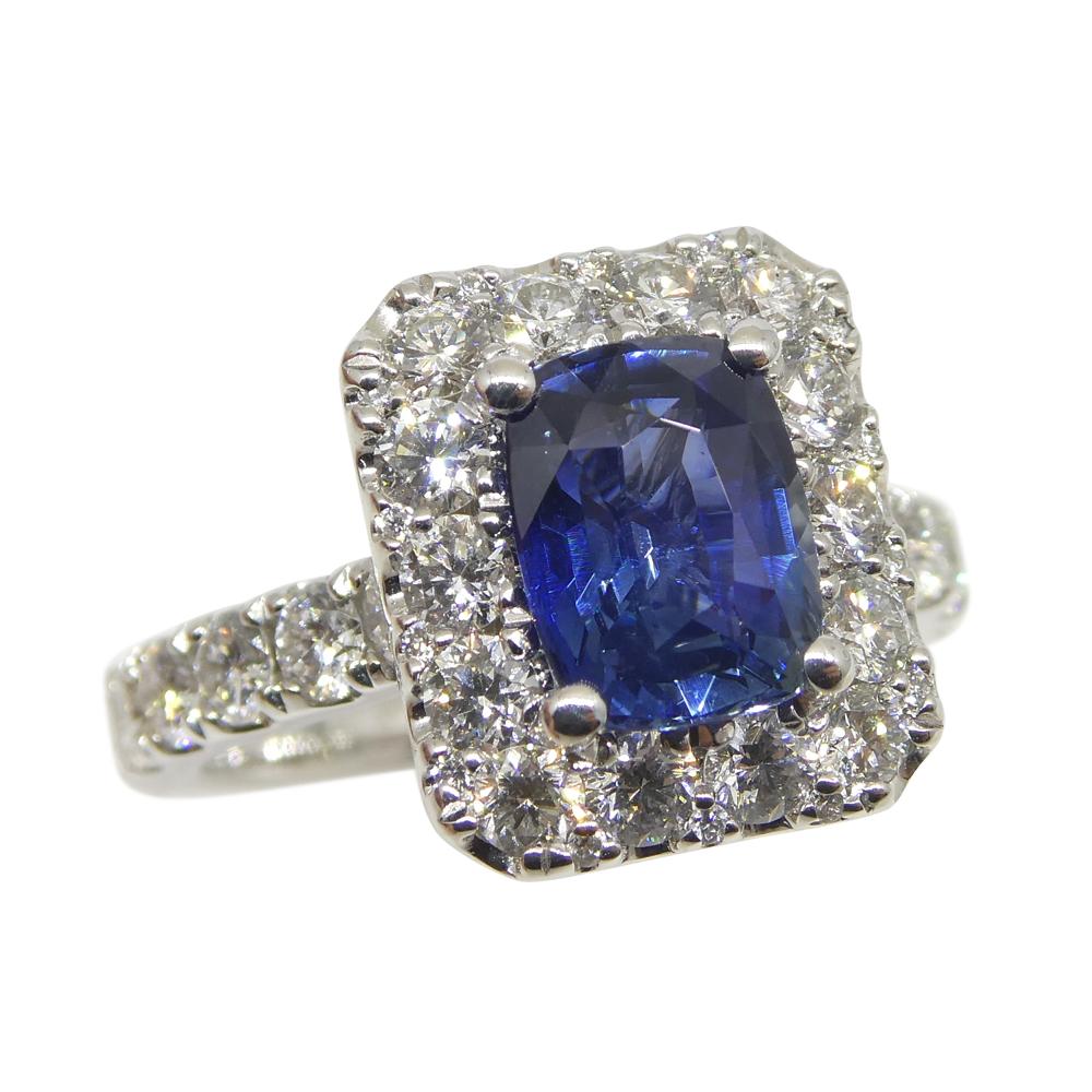 Bague de fiançailles/de statut en or blanc 18 carats avec saphir bleu de 1,95 carat et diamants Neuf - En vente à Toronto, Ontario