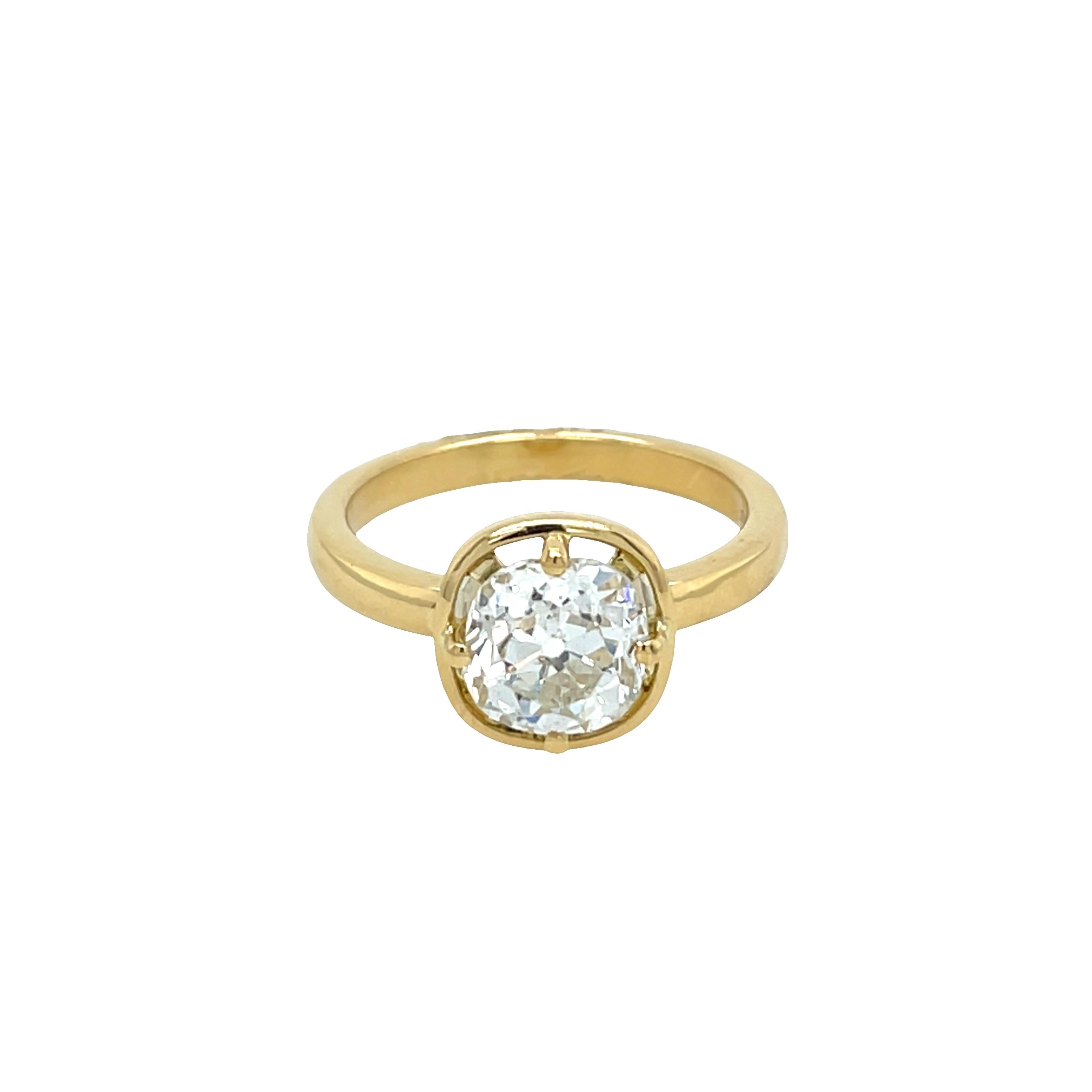 Anillo de diamantes talla cojín antiguo de 1,95 ct, engastado en oro amarillo de 18 ct en venta 6