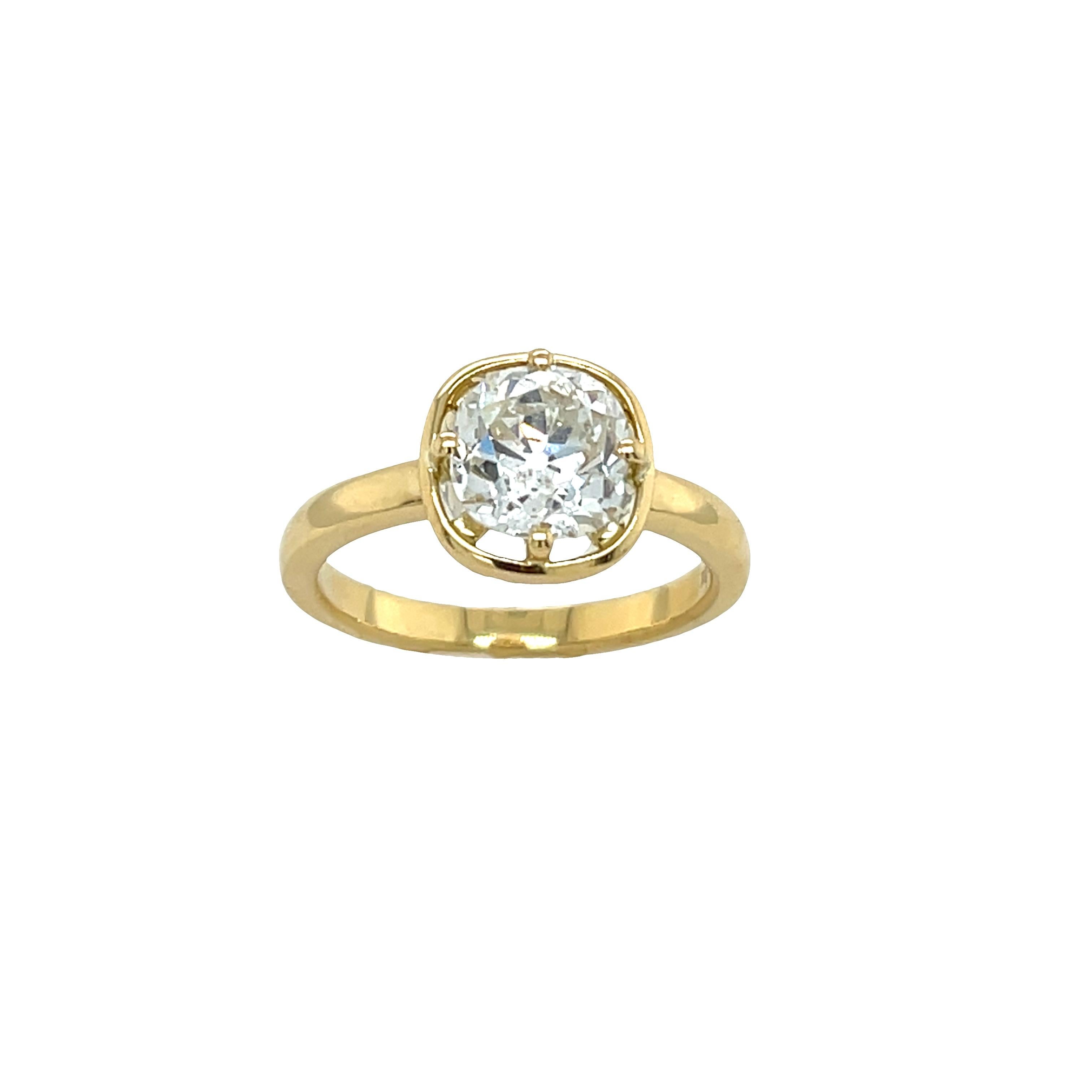 Anillo de diamantes talla cojín antiguo de 1,95 ct, engastado en oro amarillo de 18 ct en venta 3