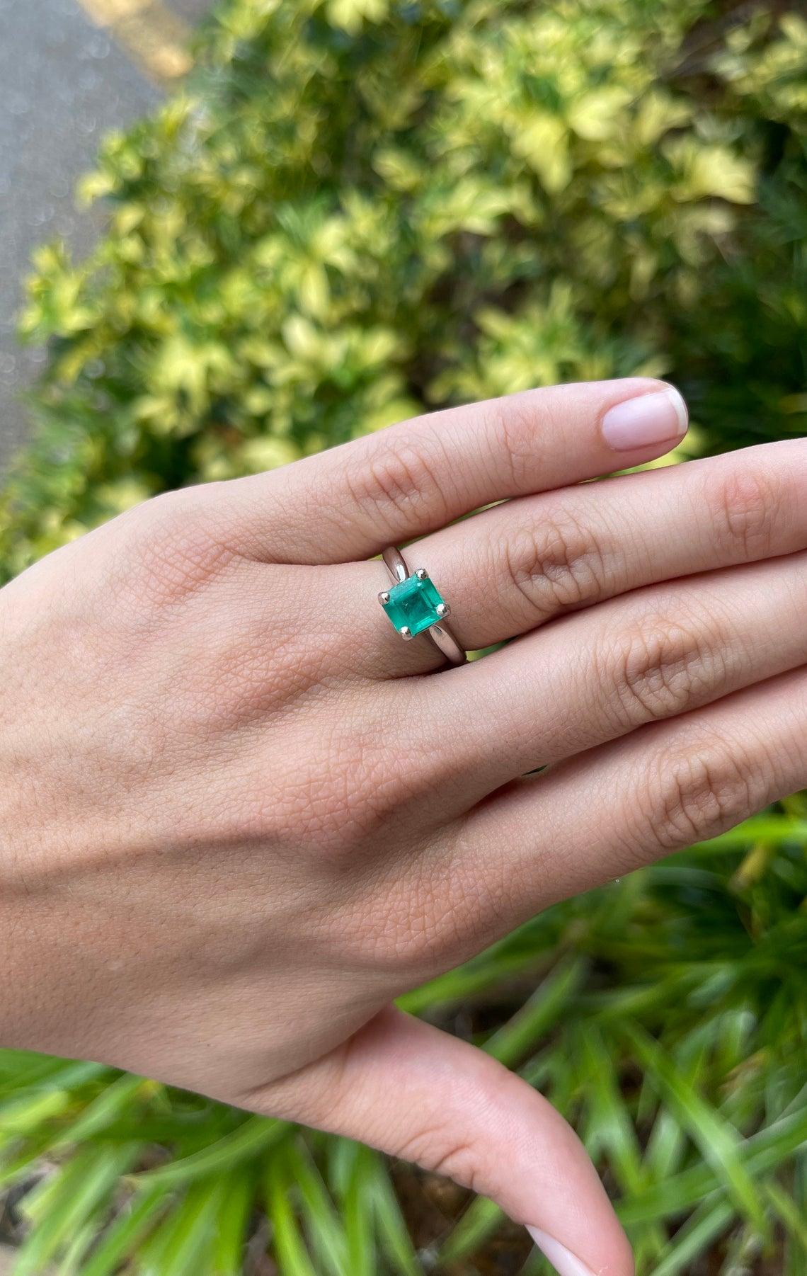 1,95cts Platino Anillo Solitario Corte Esmeralda Colombiana Natural Moderno en venta