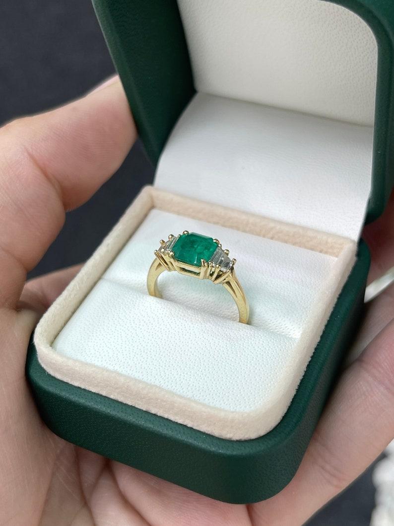 1.95tcw Five Stone Emerald & Diamond Engagement Ring, 18K Emerald Trapezoid Ring In New Condition For Sale In Jupiter, FL