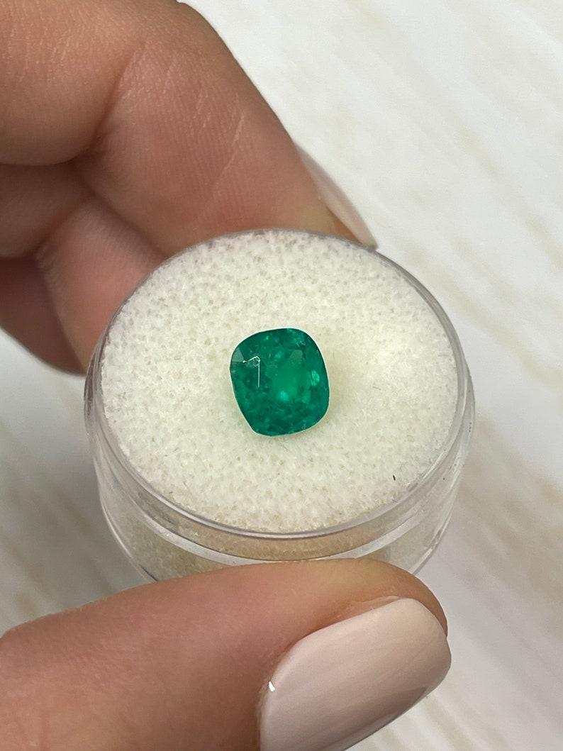 1.96 Carat 7.5x7.5 Muzo Green Colombian Emerald - Cushion Cut Genuine Gem In New Condition For Sale In Jupiter, FL